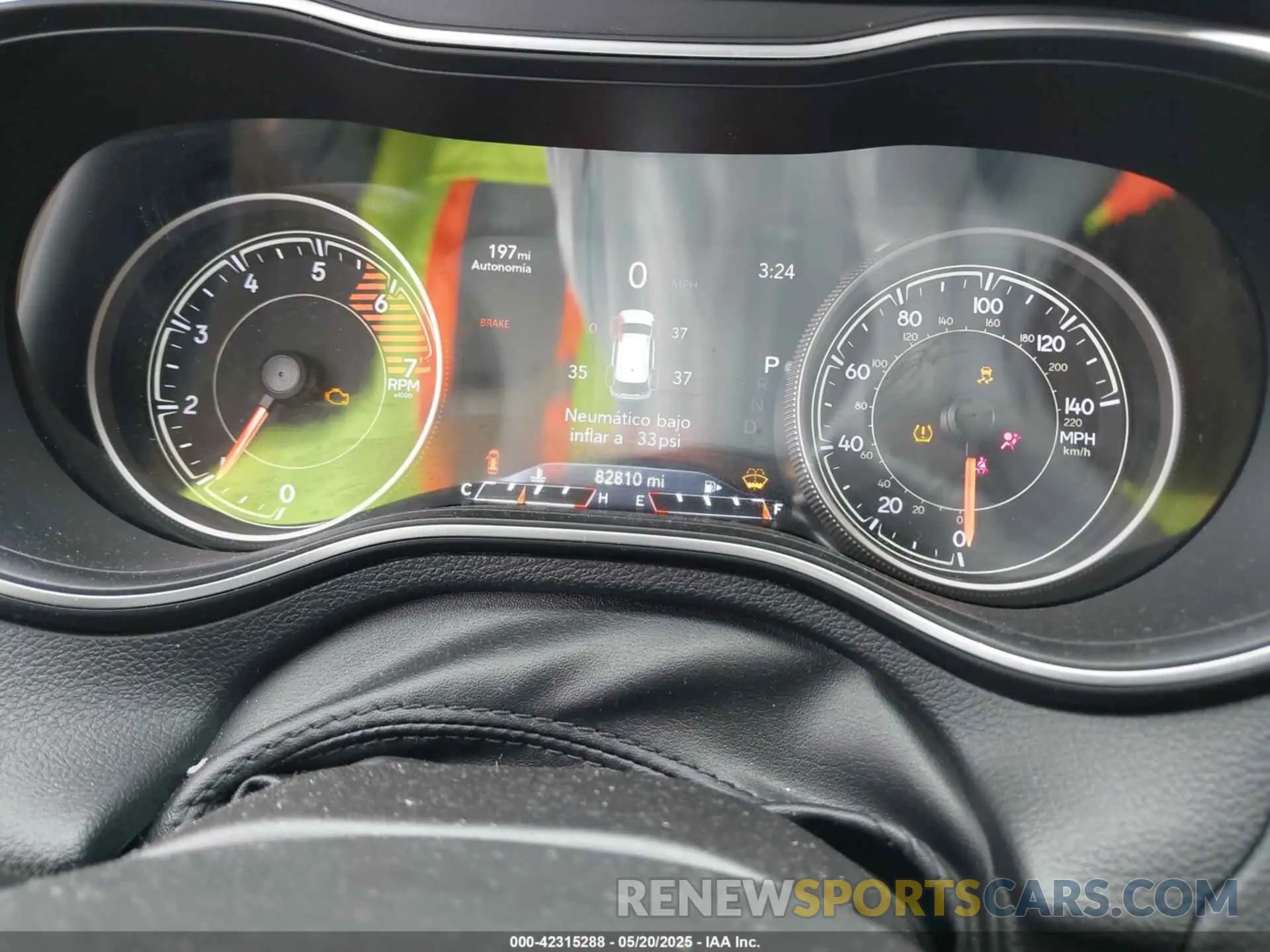 7 Photograph of a damaged car 1C4PJMDN1KD251257 JEEP CHEROKEE 2019