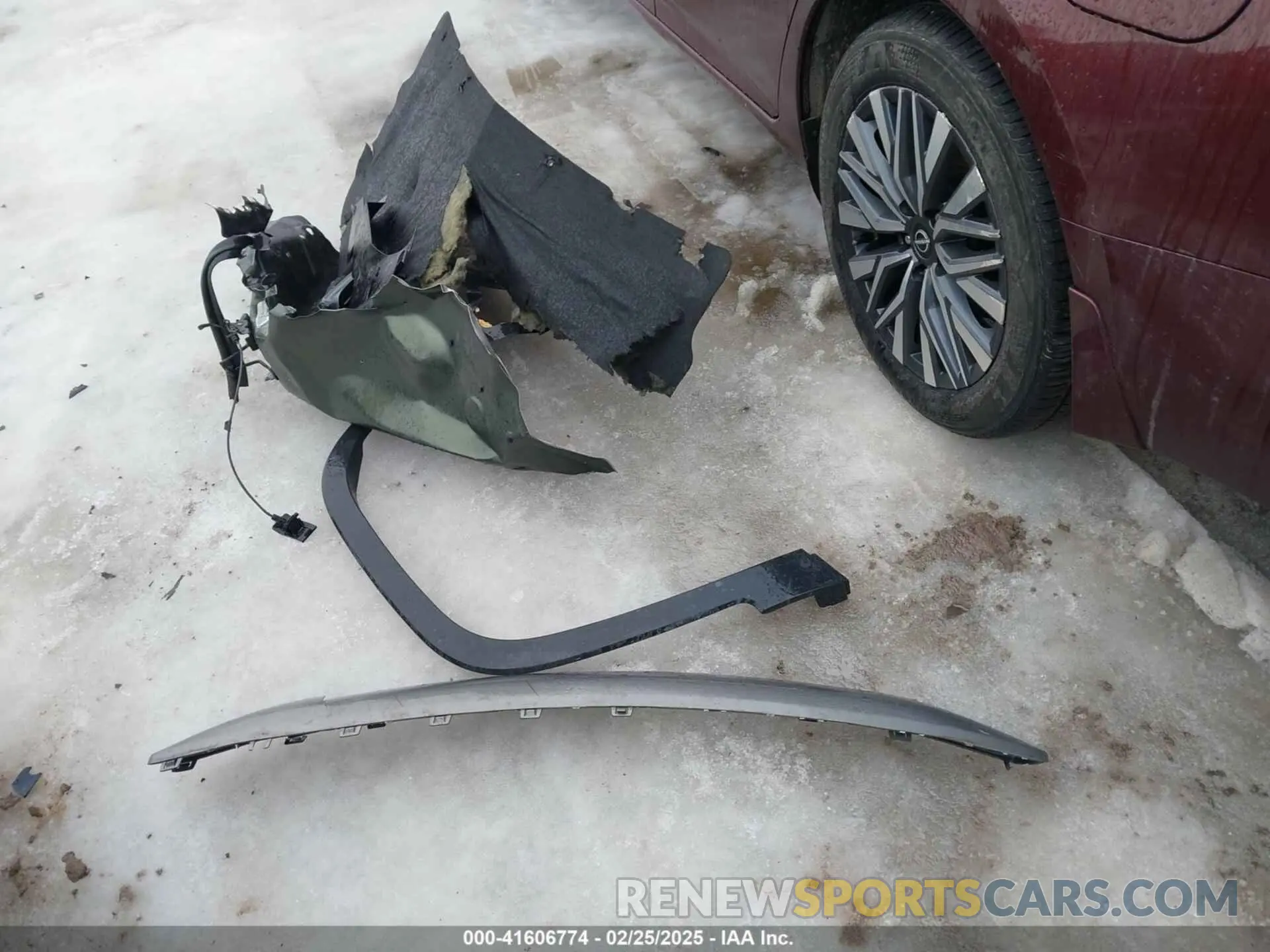 11 Photograph of a damaged car 1C4PJMDN3KD251678 JEEP CHEROKEE 2019