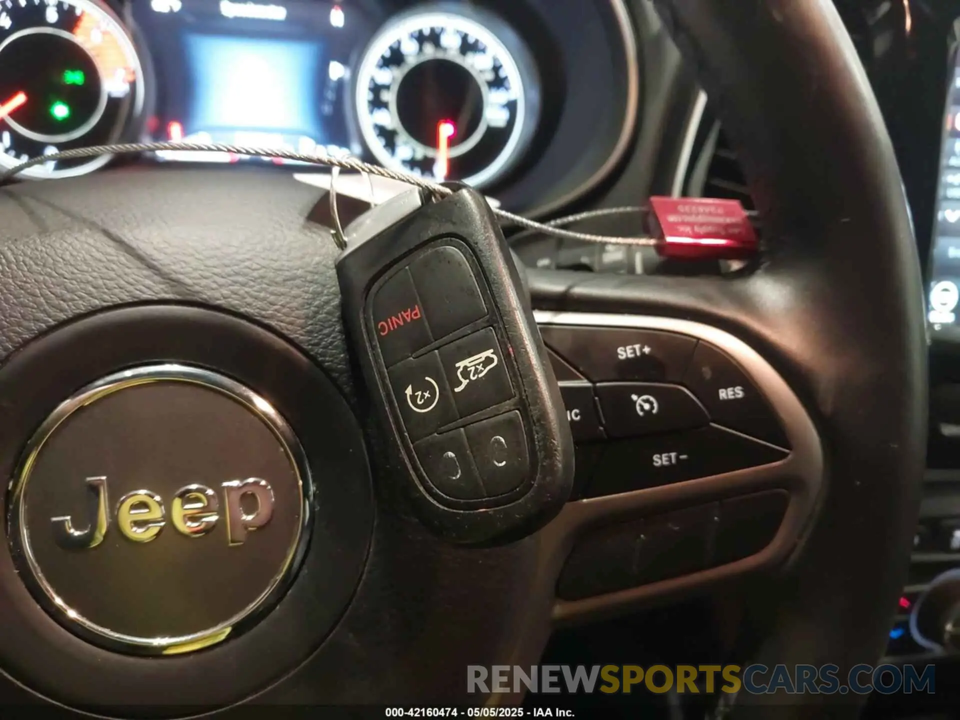 11 Photograph of a damaged car 1C4PJMDN3KD343910 JEEP CHEROKEE 2019