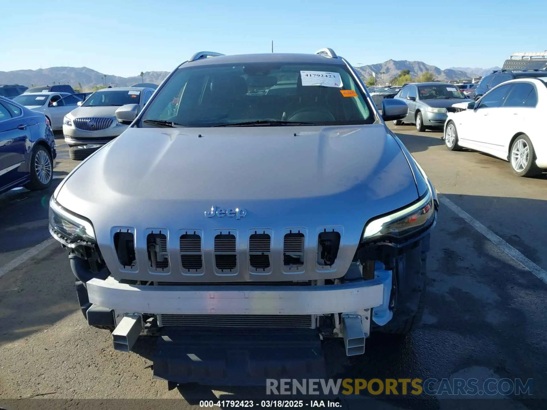 13 Photograph of a damaged car 1C4PJMDN4KD178921 JEEP CHEROKEE 2019
