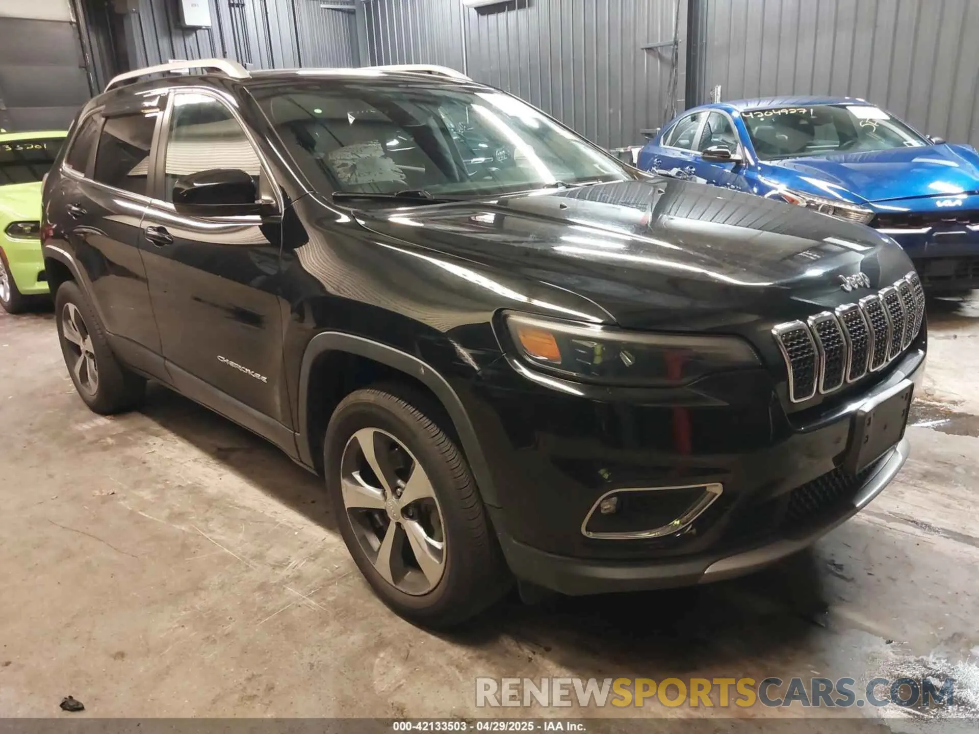 1 Photograph of a damaged car 1C4PJMDN4KD238762 JEEP CHEROKEE 2019