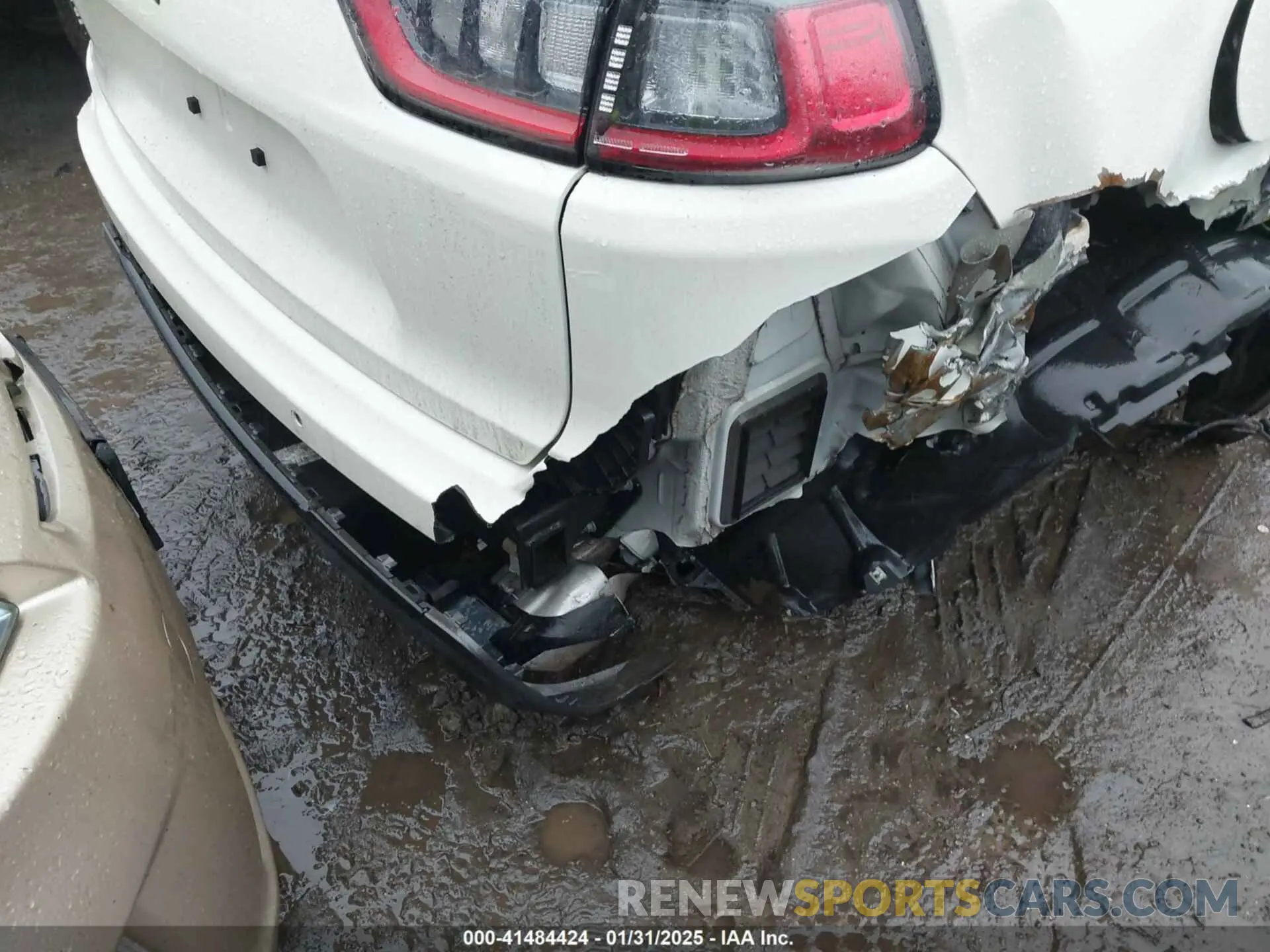 20 Photograph of a damaged car 1C4PJMDN4KD367276 JEEP CHEROKEE 2019