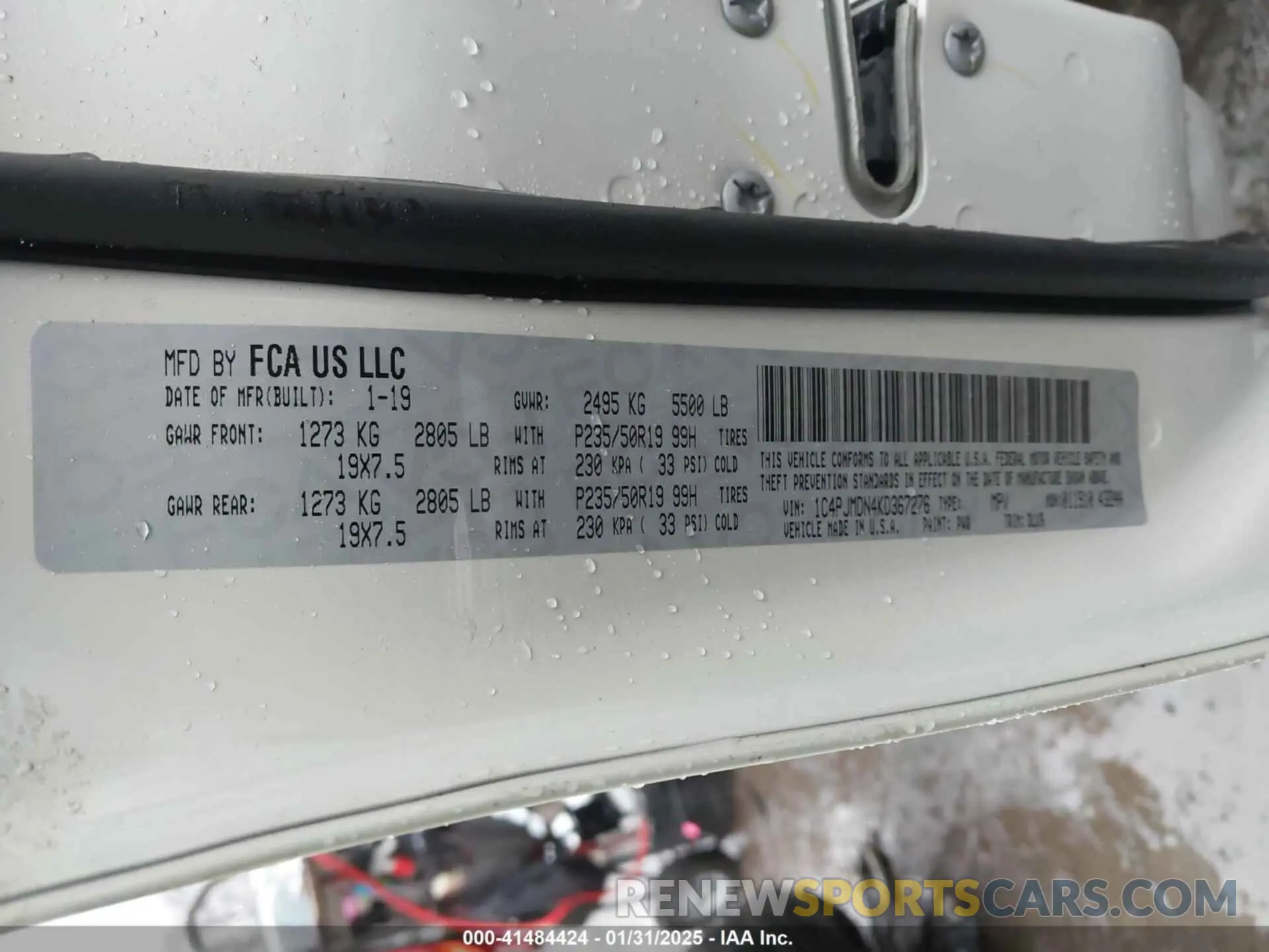 9 Photograph of a damaged car 1C4PJMDN4KD367276 JEEP CHEROKEE 2019