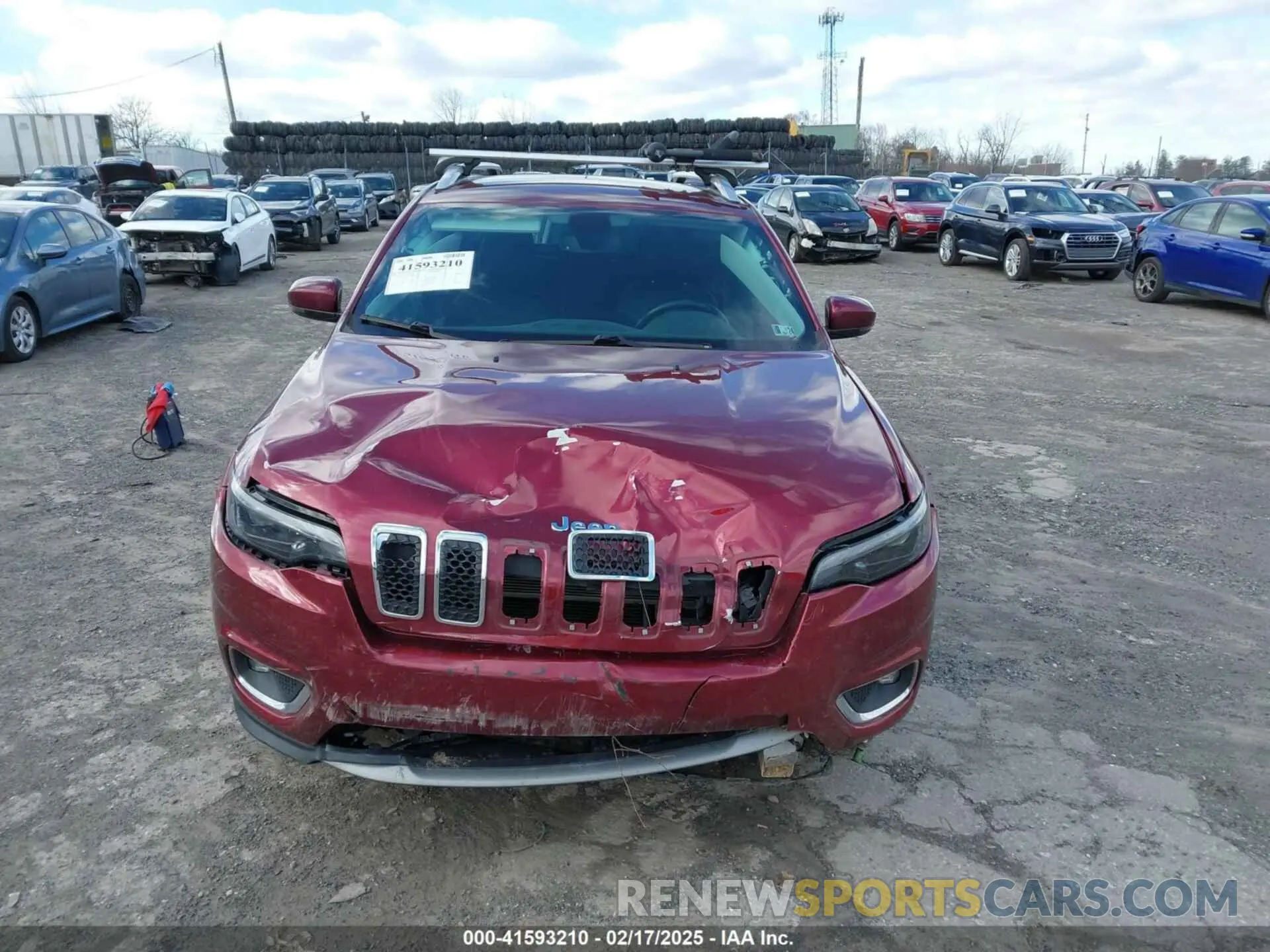 12 Photograph of a damaged car 1C4PJMDN6KD146908 JEEP CHEROKEE 2019