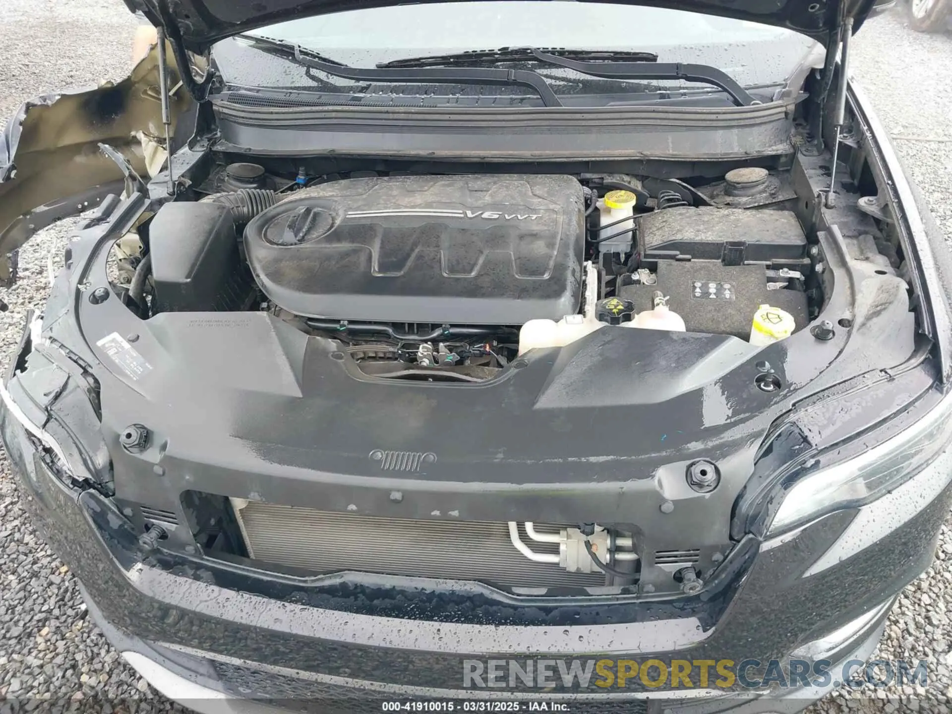 10 Photograph of a damaged car 1C4PJMDX0KD259805 JEEP CHEROKEE 2019