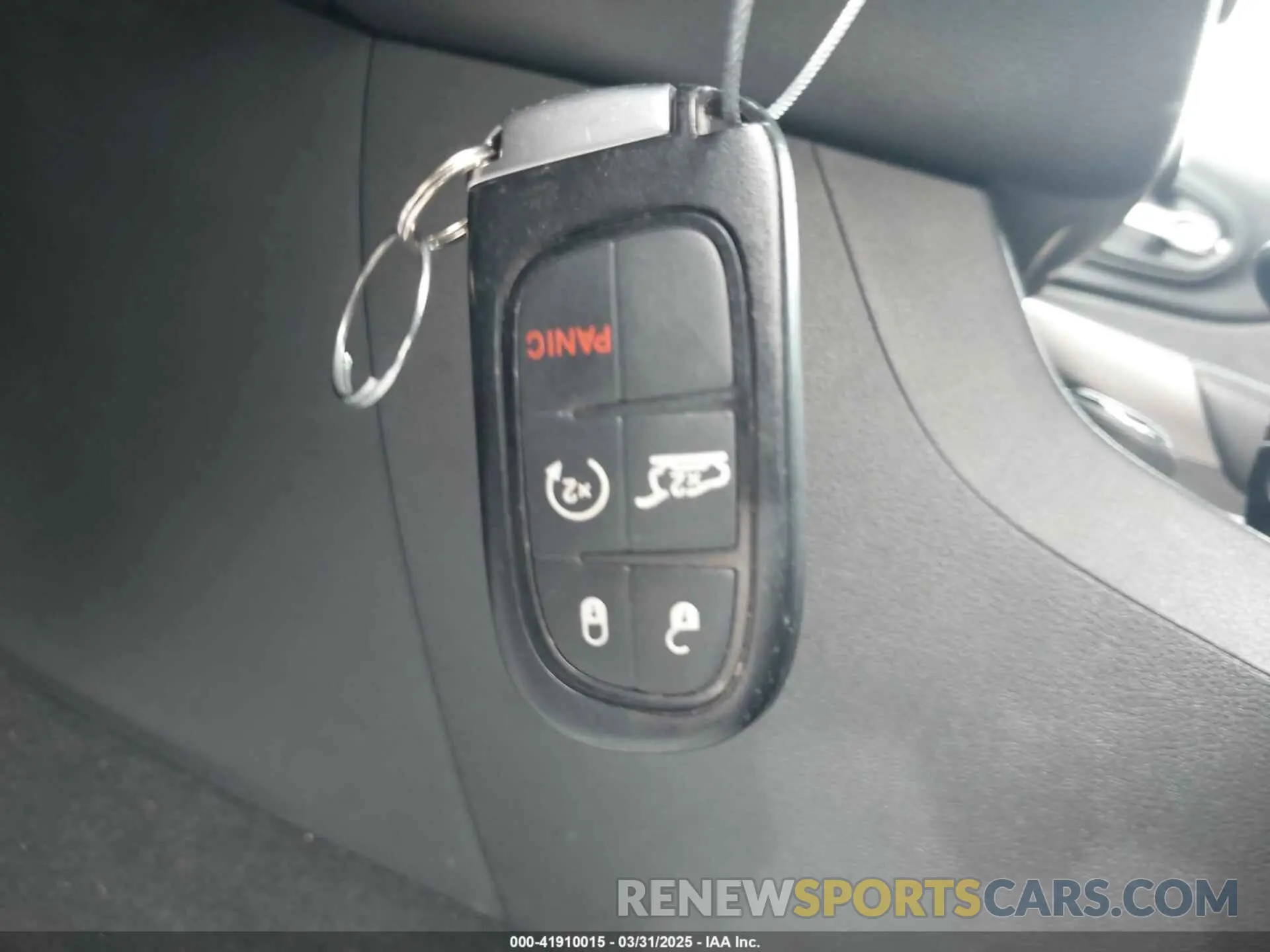 11 Photograph of a damaged car 1C4PJMDX0KD259805 JEEP CHEROKEE 2019