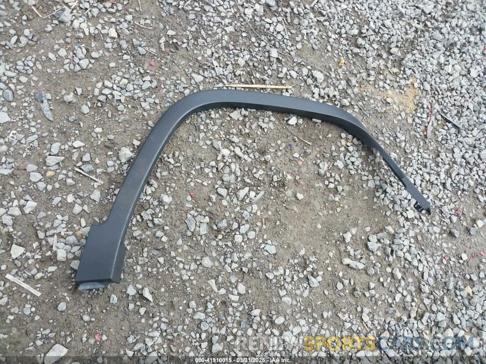 12 Photograph of a damaged car 1C4PJMDX0KD259805 JEEP CHEROKEE 2019