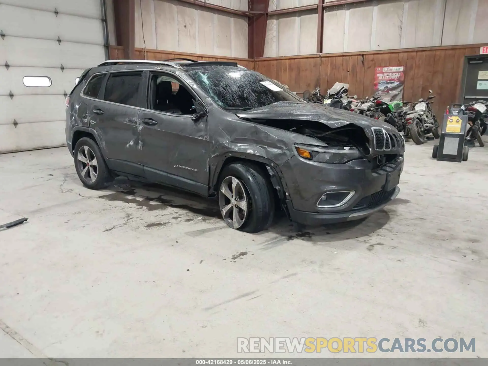 1 Photograph of a damaged car 1C4PJMDX0KD447210 JEEP CHEROKEE 2019