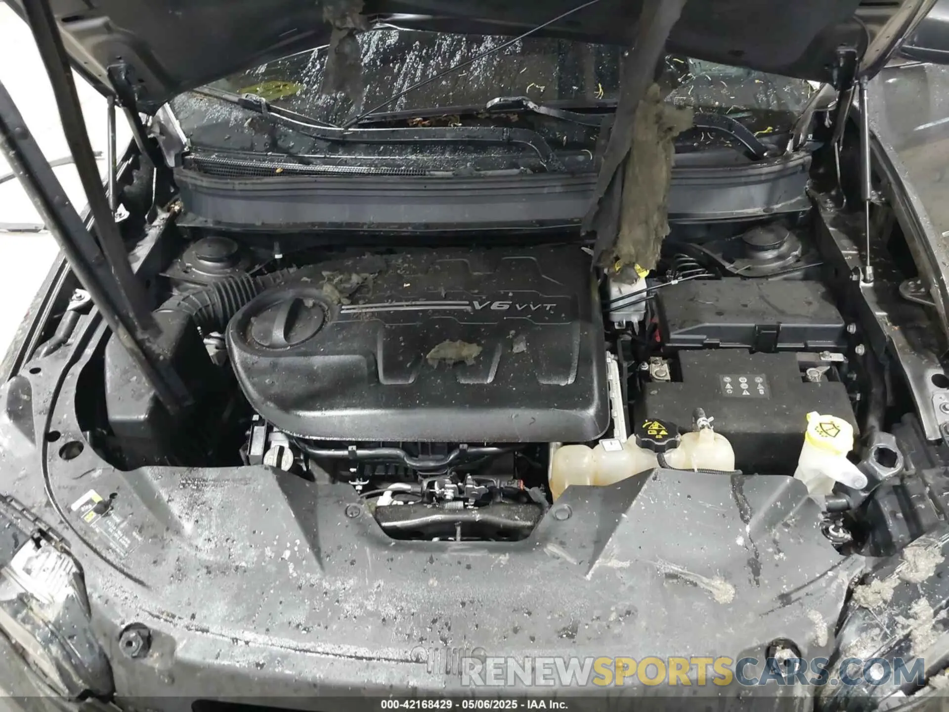 10 Photograph of a damaged car 1C4PJMDX0KD447210 JEEP CHEROKEE 2019