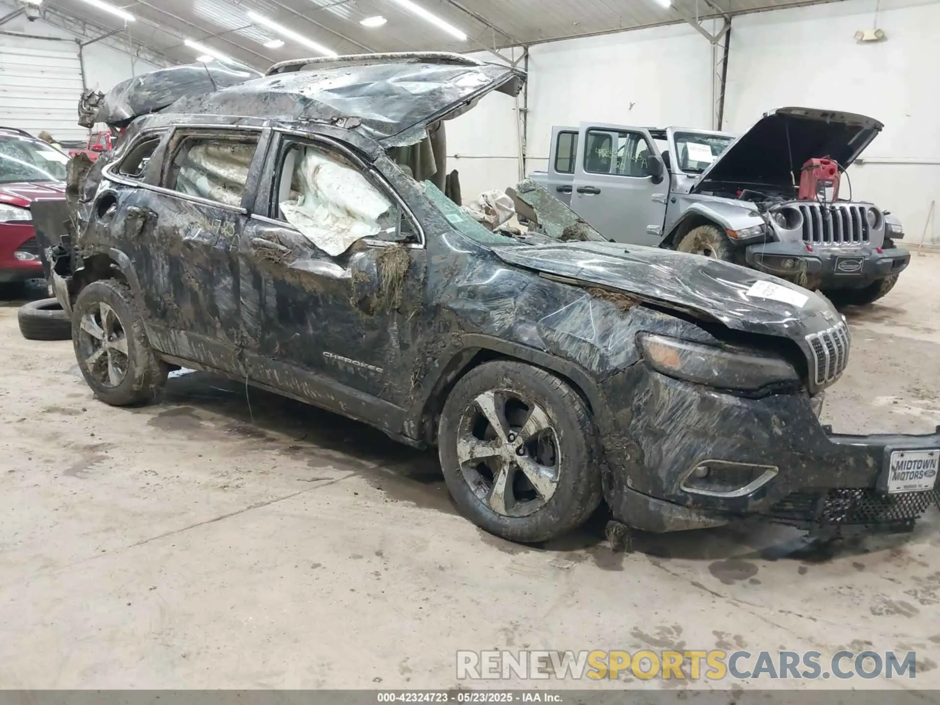 1 Photograph of a damaged car 1C4PJMDX0KD452309 JEEP CHEROKEE 2019