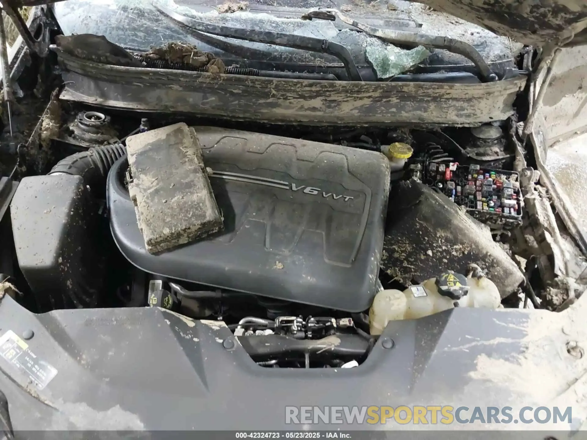 10 Photograph of a damaged car 1C4PJMDX0KD452309 JEEP CHEROKEE 2019