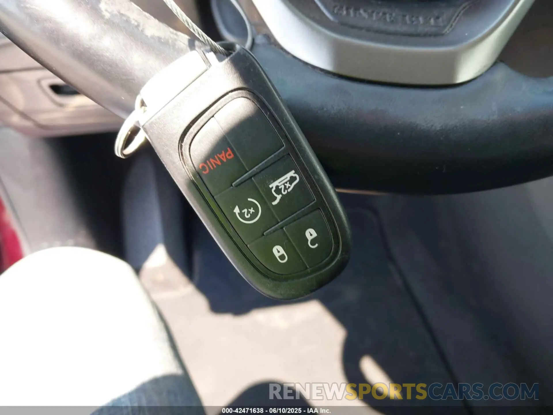 11 Photograph of a damaged car 1C4PJMDX1KD322345 JEEP CHEROKEE 2019