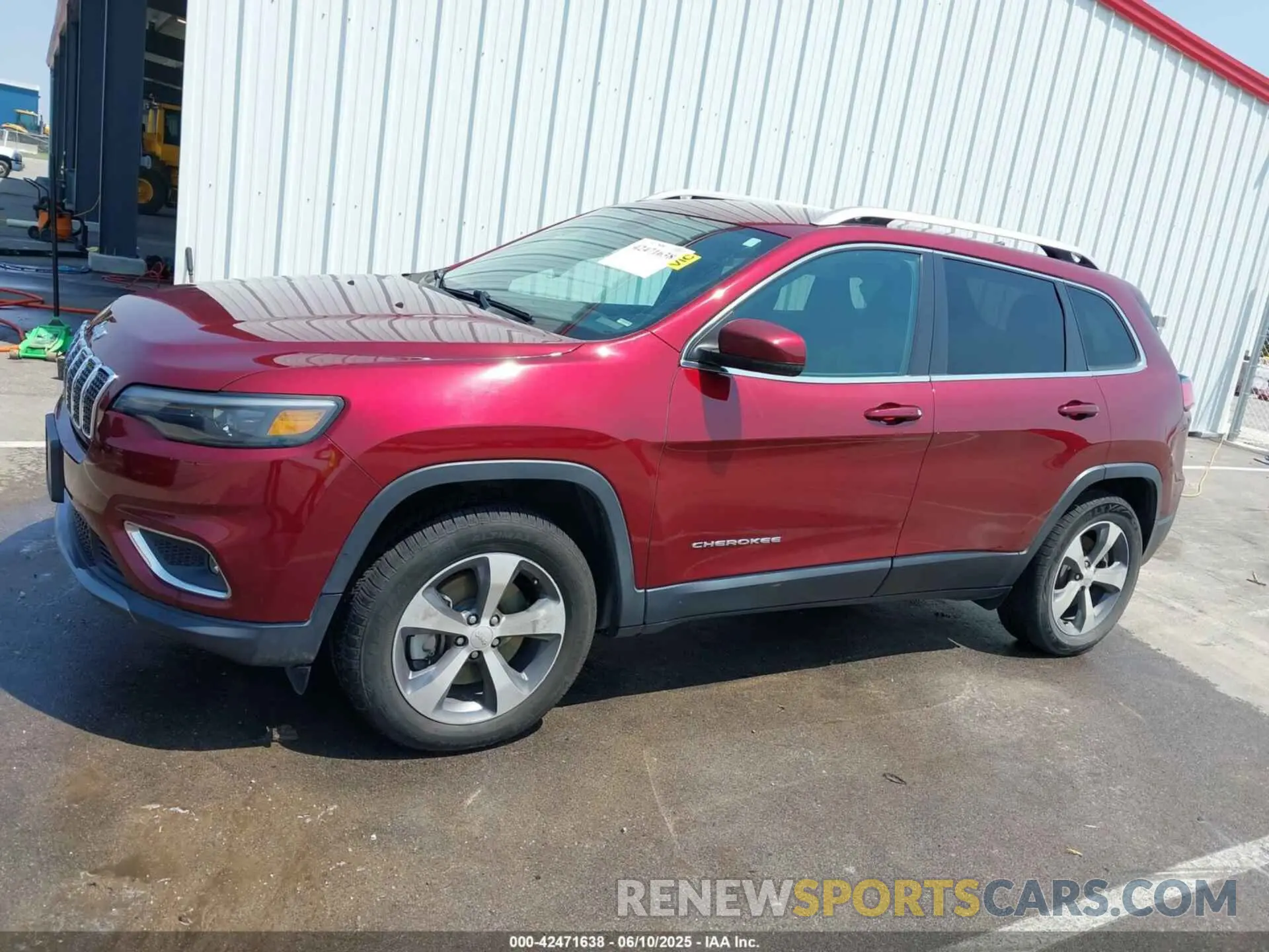 14 Photograph of a damaged car 1C4PJMDX1KD322345 JEEP CHEROKEE 2019