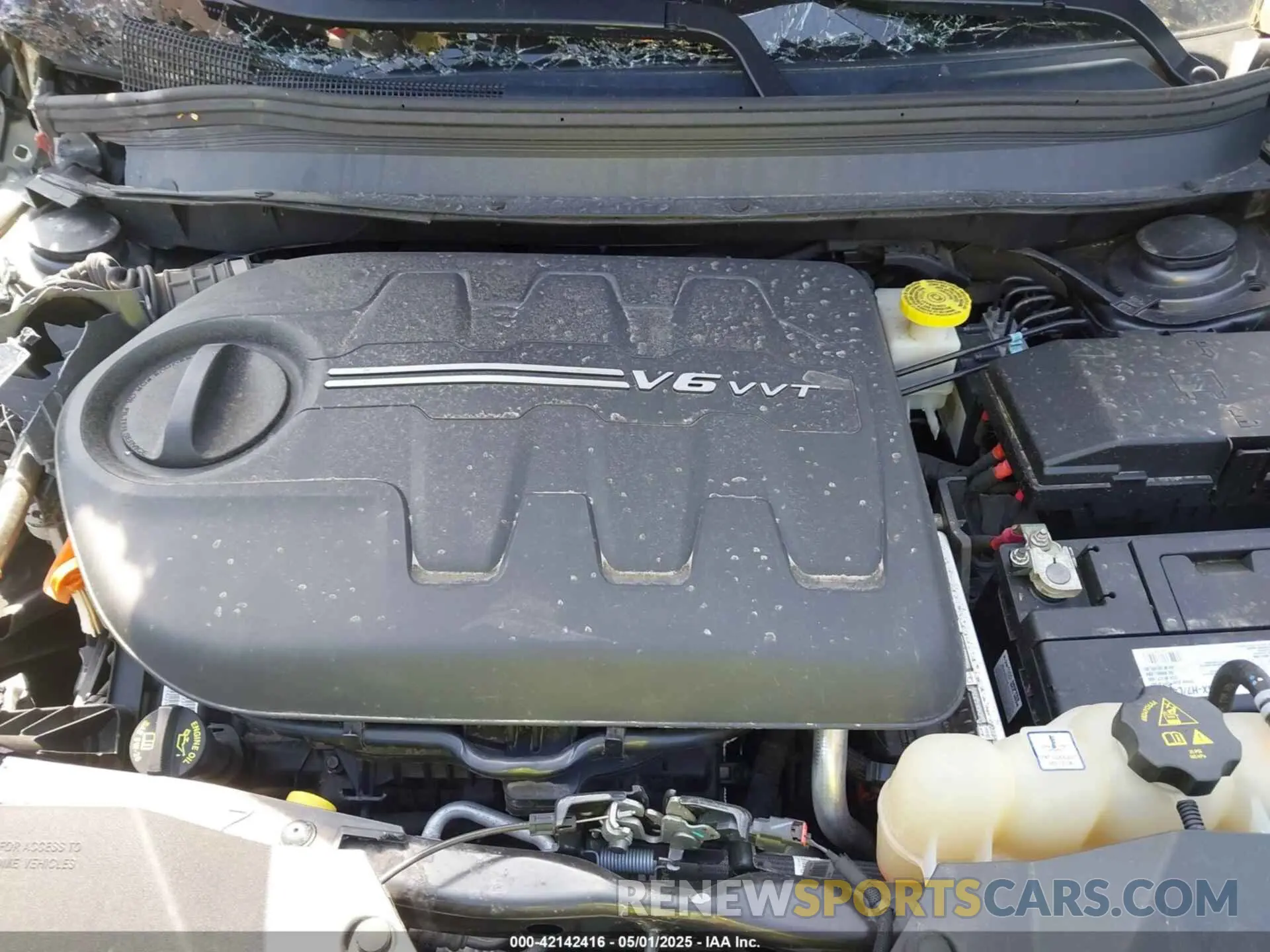 10 Photograph of a damaged car 1C4PJMDX1KD356852 JEEP CHEROKEE 2019