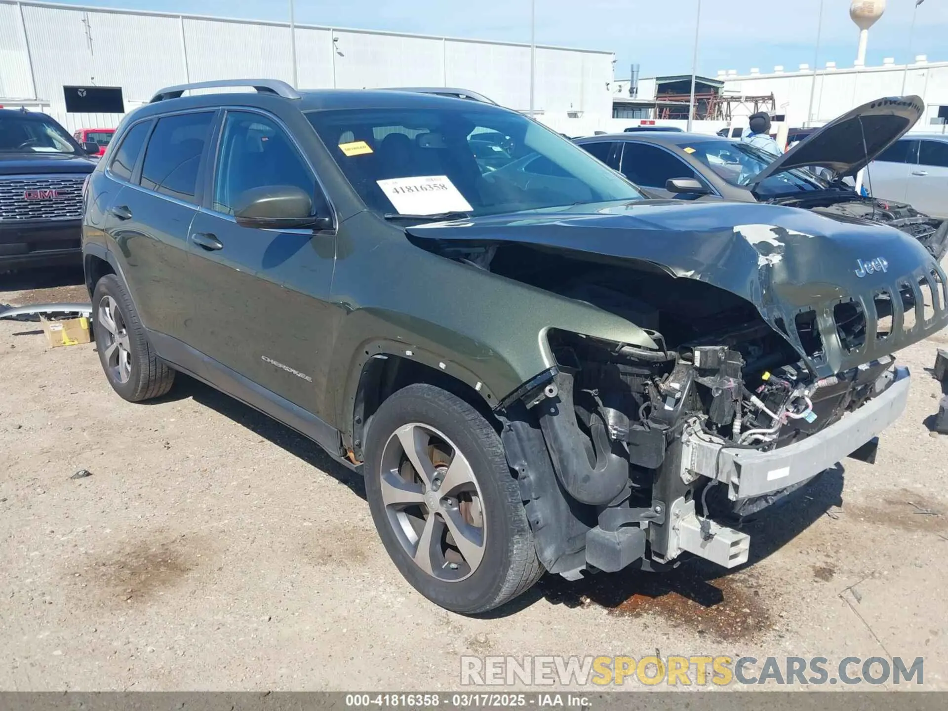 1 Photograph of a damaged car 1C4PJMDX2KD225218 JEEP CHEROKEE 2019