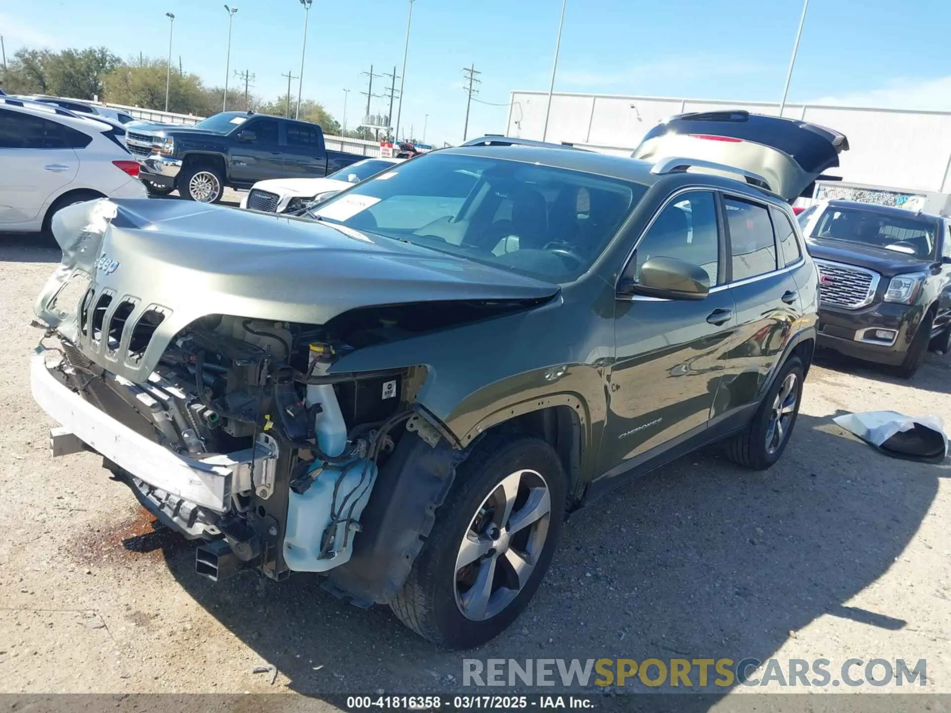 2 Photograph of a damaged car 1C4PJMDX2KD225218 JEEP CHEROKEE 2019