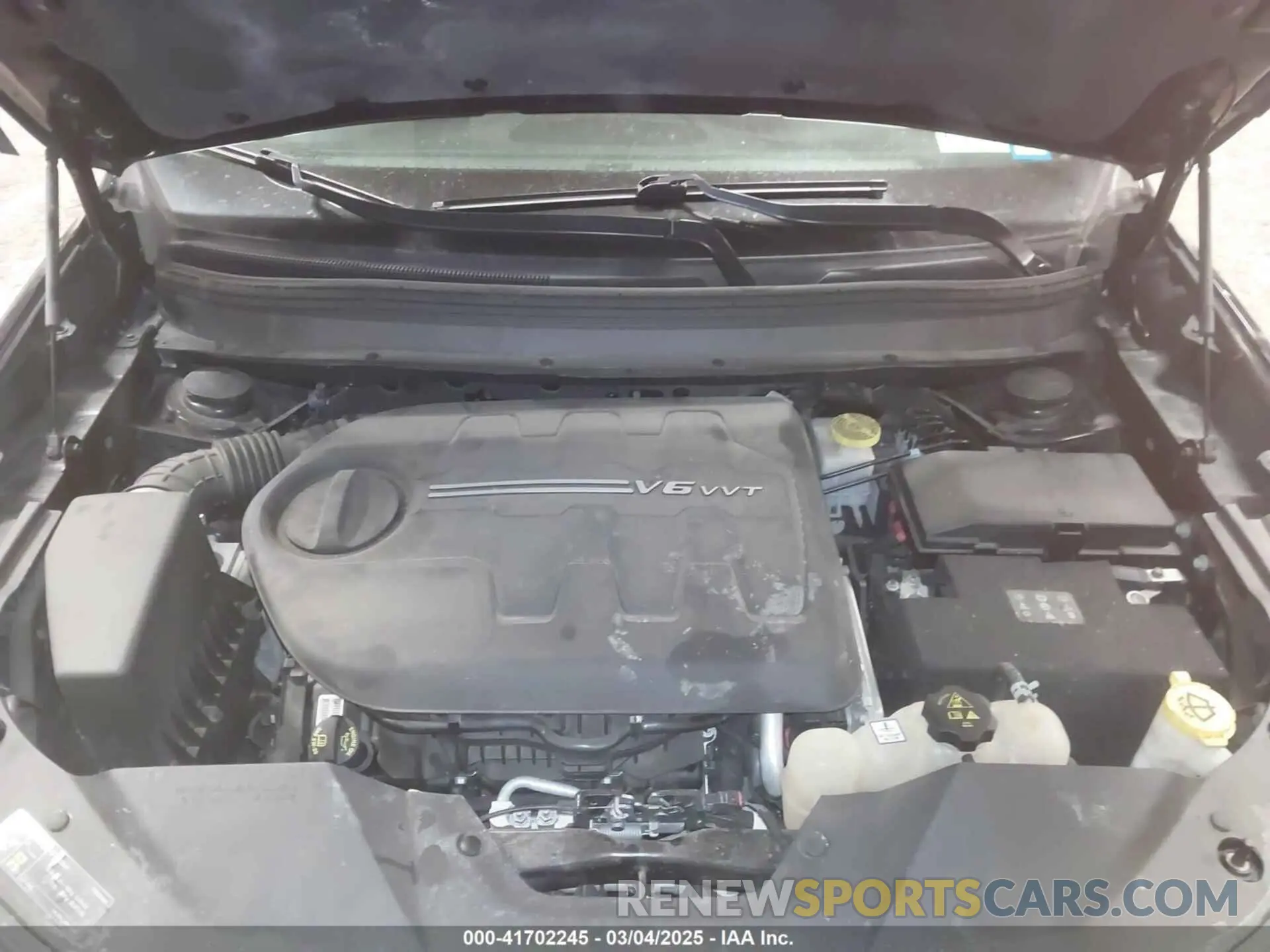 10 Photograph of a damaged car 1C4PJMDX2KD400146 JEEP CHEROKEE 2019