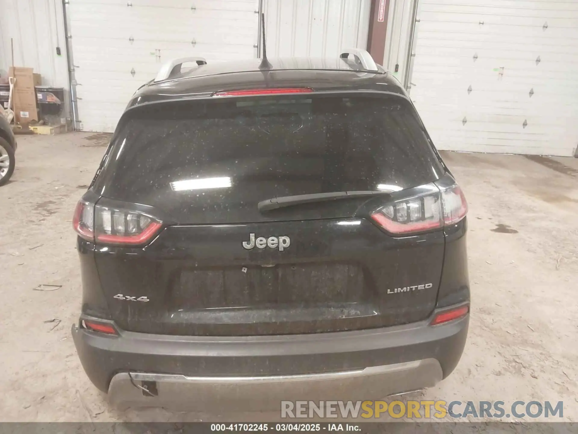 16 Photograph of a damaged car 1C4PJMDX2KD400146 JEEP CHEROKEE 2019