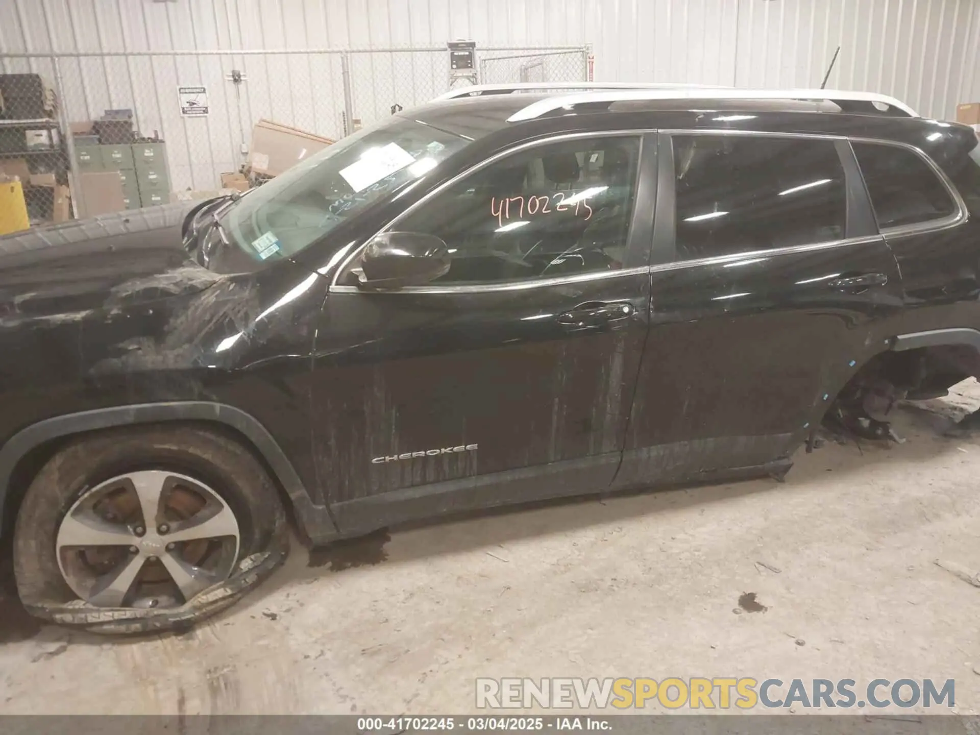 6 Photograph of a damaged car 1C4PJMDX2KD400146 JEEP CHEROKEE 2019