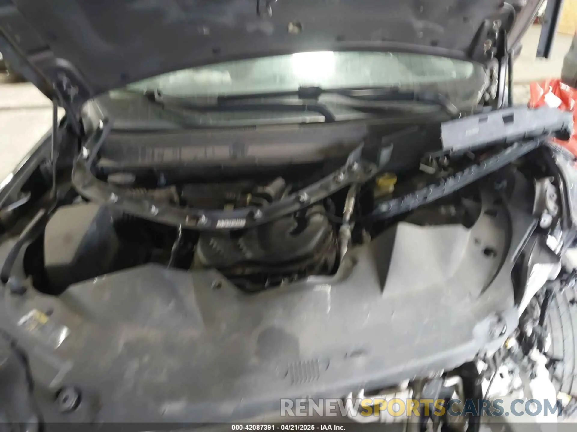 10 Photograph of a damaged car 1C4PJMDX2KD467412 JEEP CHEROKEE 2019