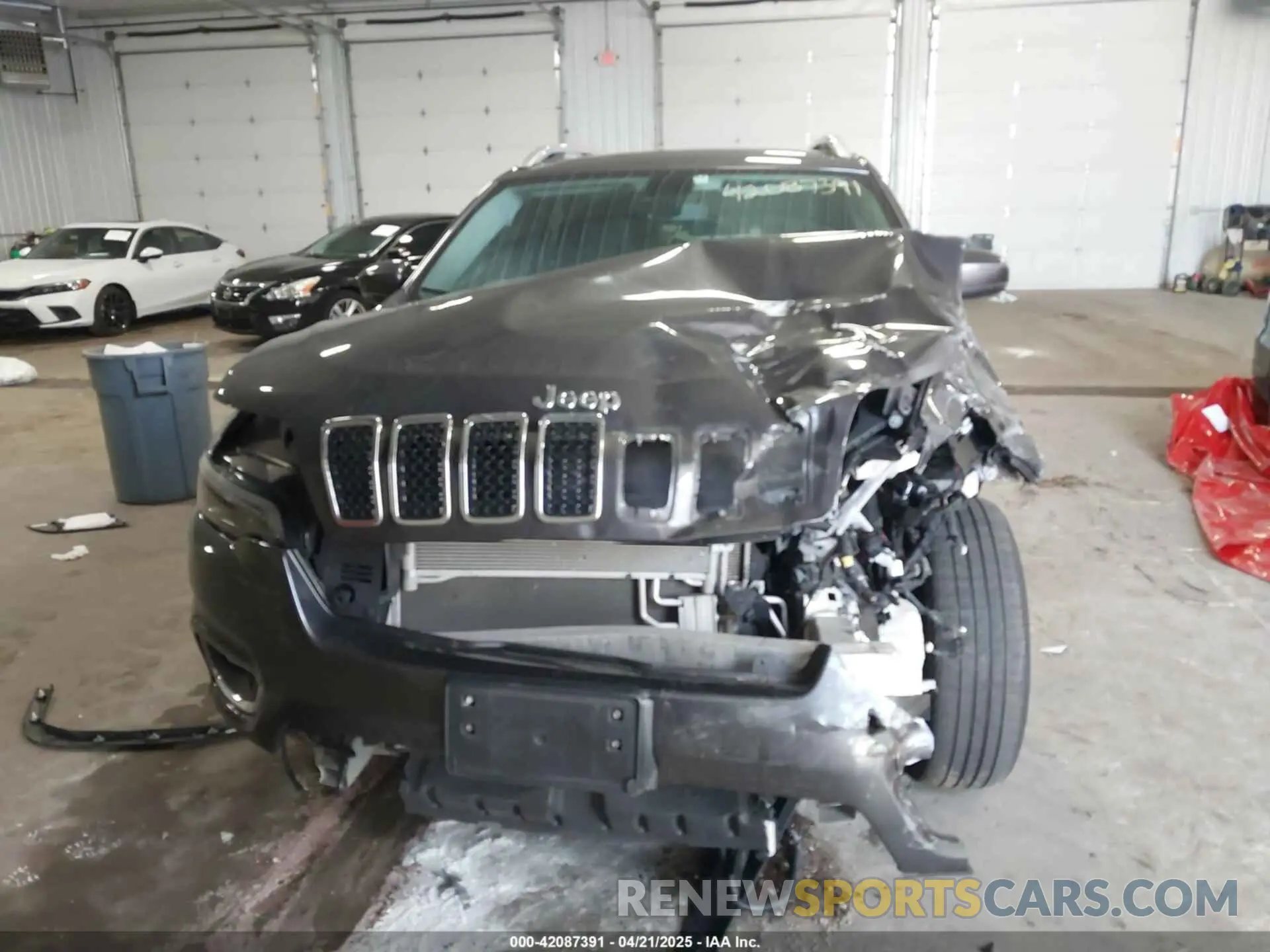6 Photograph of a damaged car 1C4PJMDX2KD467412 JEEP CHEROKEE 2019