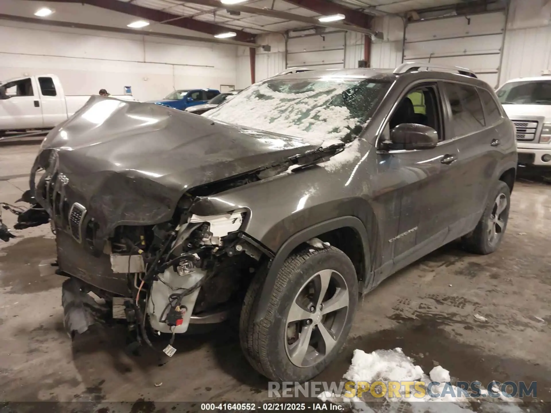 2 Photograph of a damaged car 1C4PJMDX3KD156801 JEEP CHEROKEE 2019