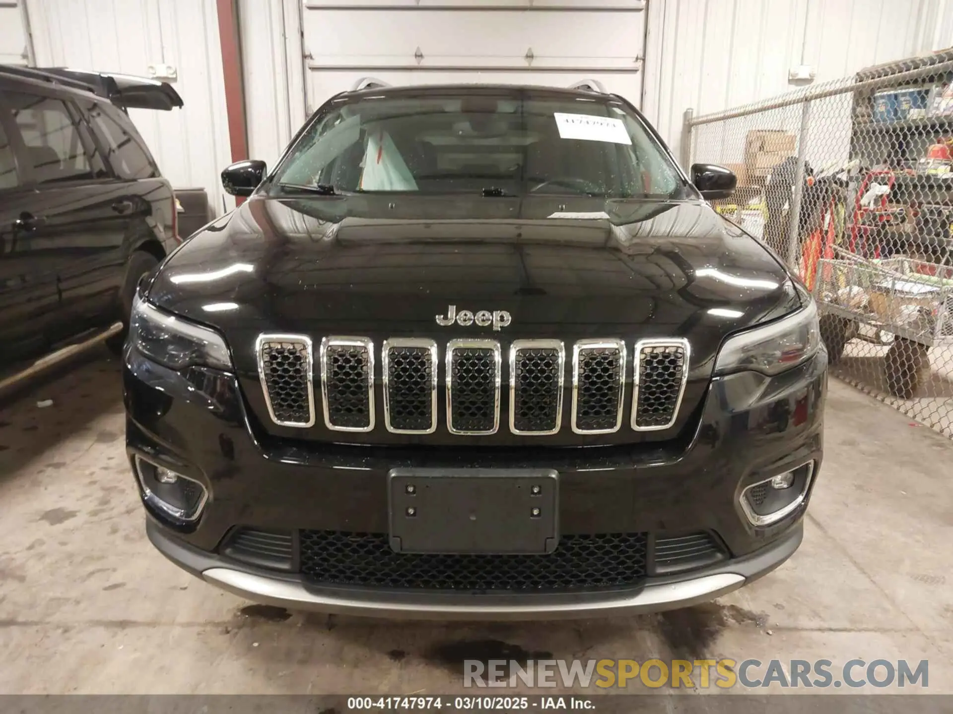 12 Photograph of a damaged car 1C4PJMDX3KD447038 JEEP CHEROKEE 2019