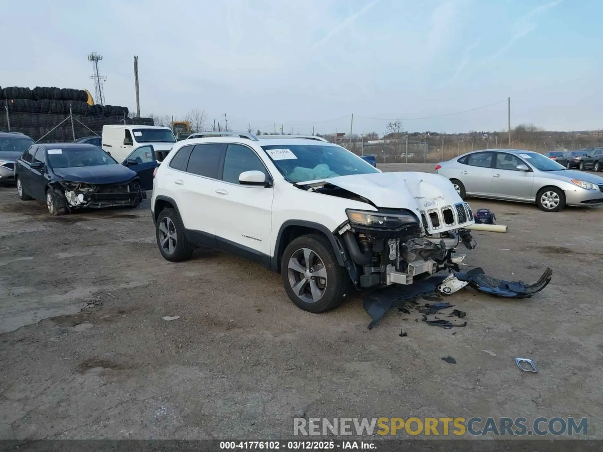 1 Photograph of a damaged car 1C4PJMDX4KD382829 JEEP CHEROKEE 2019