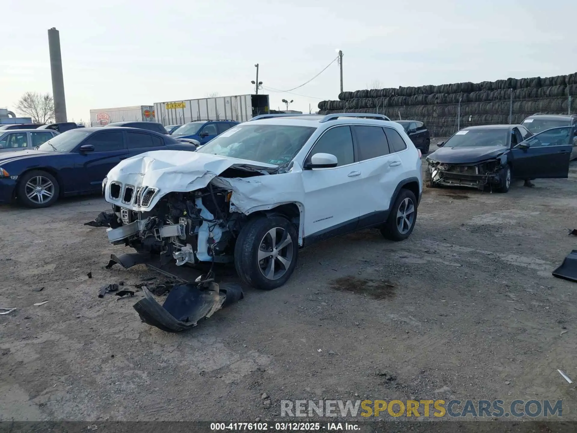 2 Photograph of a damaged car 1C4PJMDX4KD382829 JEEP CHEROKEE 2019