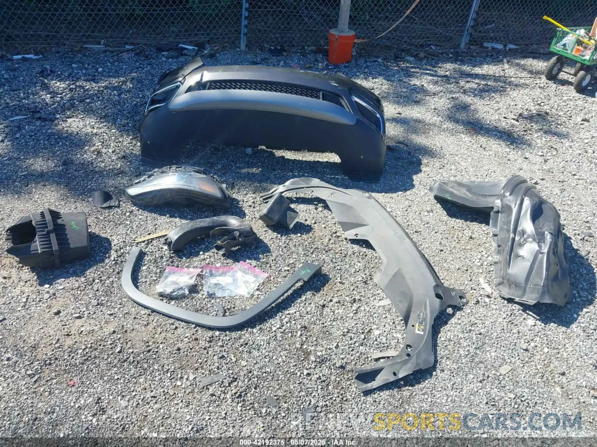 12 Photograph of a damaged car 1C4PJMDX5KD157237 JEEP CHEROKEE 2019