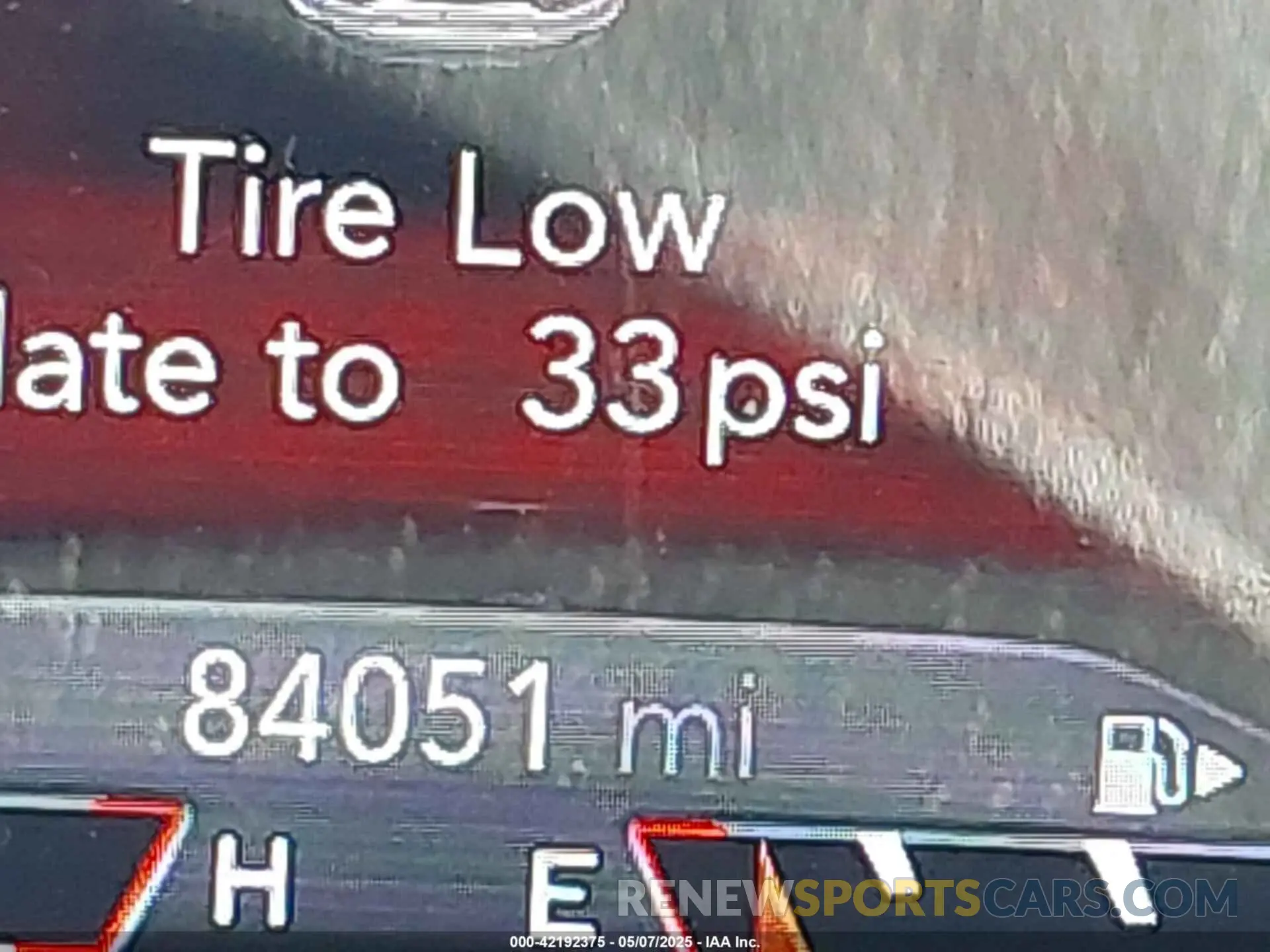 16 Photograph of a damaged car 1C4PJMDX5KD157237 JEEP CHEROKEE 2019