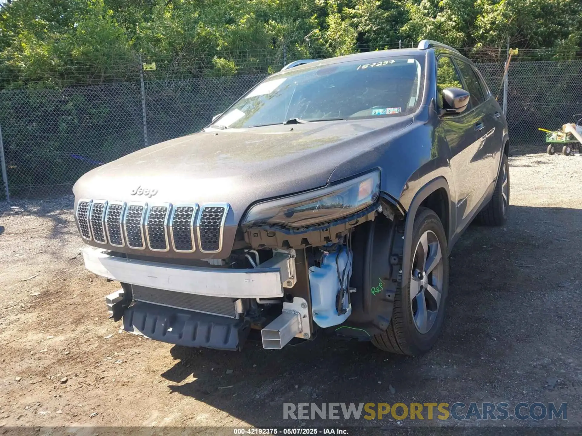 20 Photograph of a damaged car 1C4PJMDX5KD157237 JEEP CHEROKEE 2019