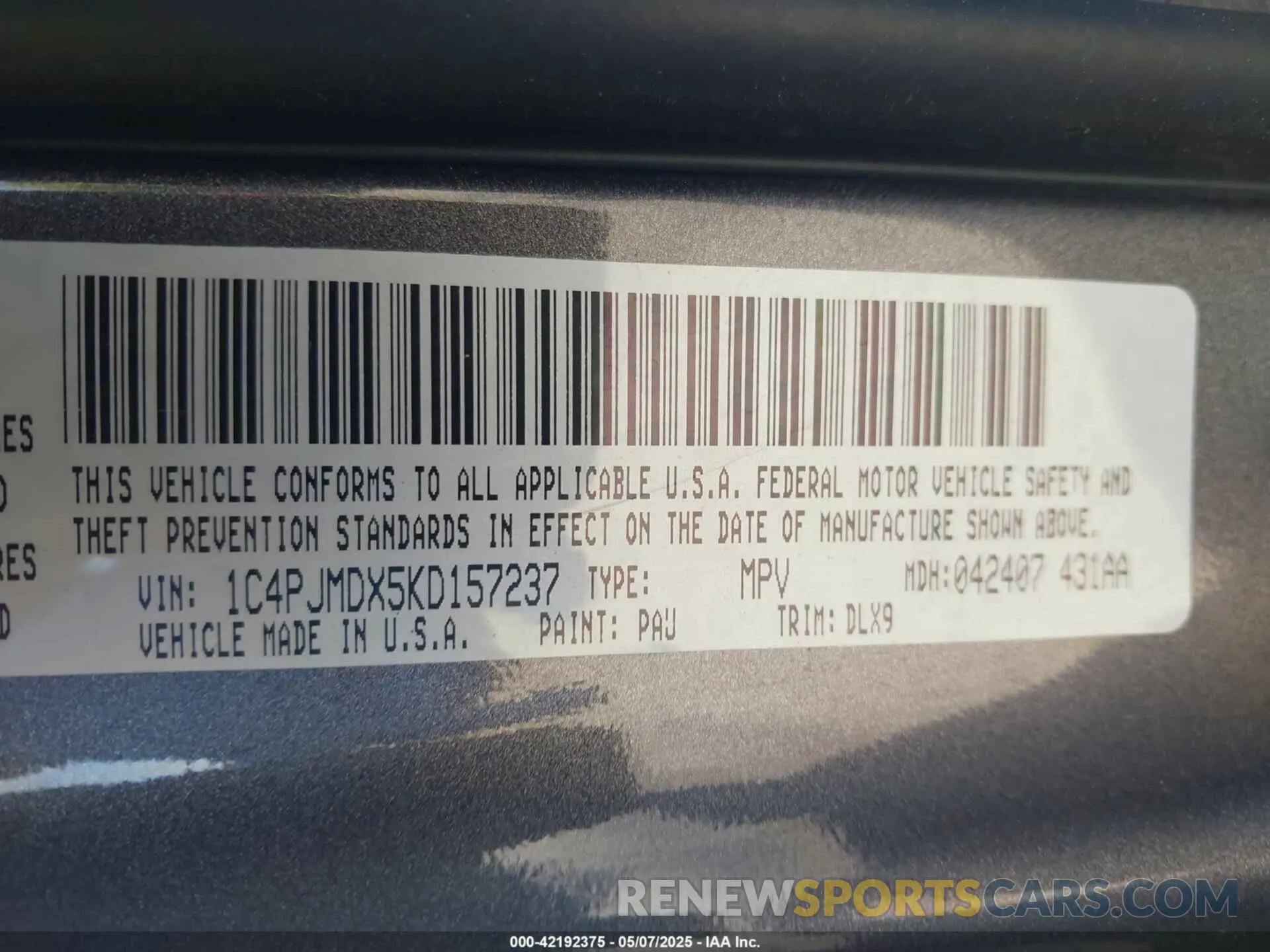 9 Photograph of a damaged car 1C4PJMDX5KD157237 JEEP CHEROKEE 2019