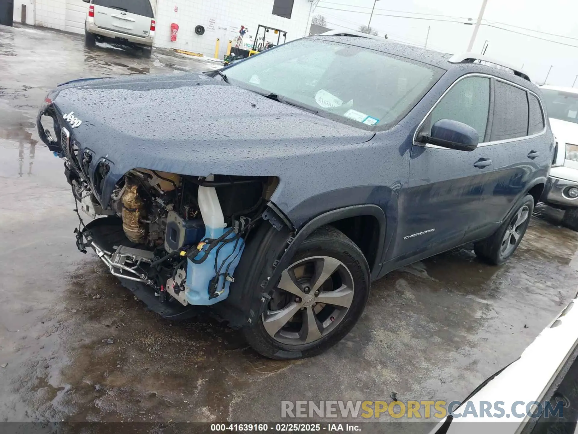 2 Photograph of a damaged car 1C4PJMDX5KD470482 JEEP CHEROKEE 2019