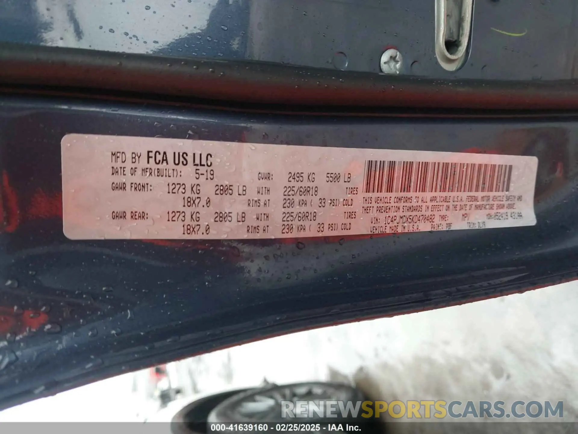 9 Photograph of a damaged car 1C4PJMDX5KD470482 JEEP CHEROKEE 2019