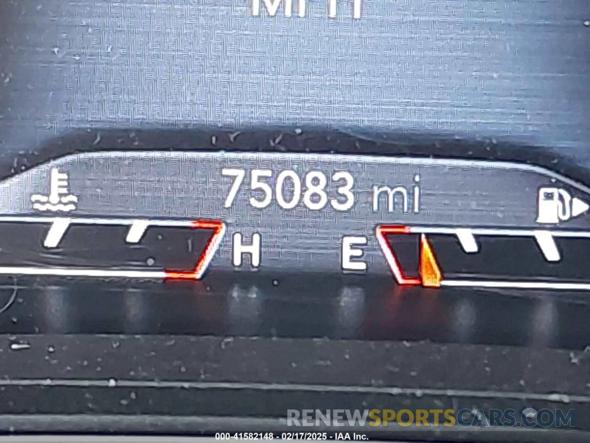 16 Photograph of a damaged car 1C4PJMDX6KD135313 JEEP CHEROKEE 2019