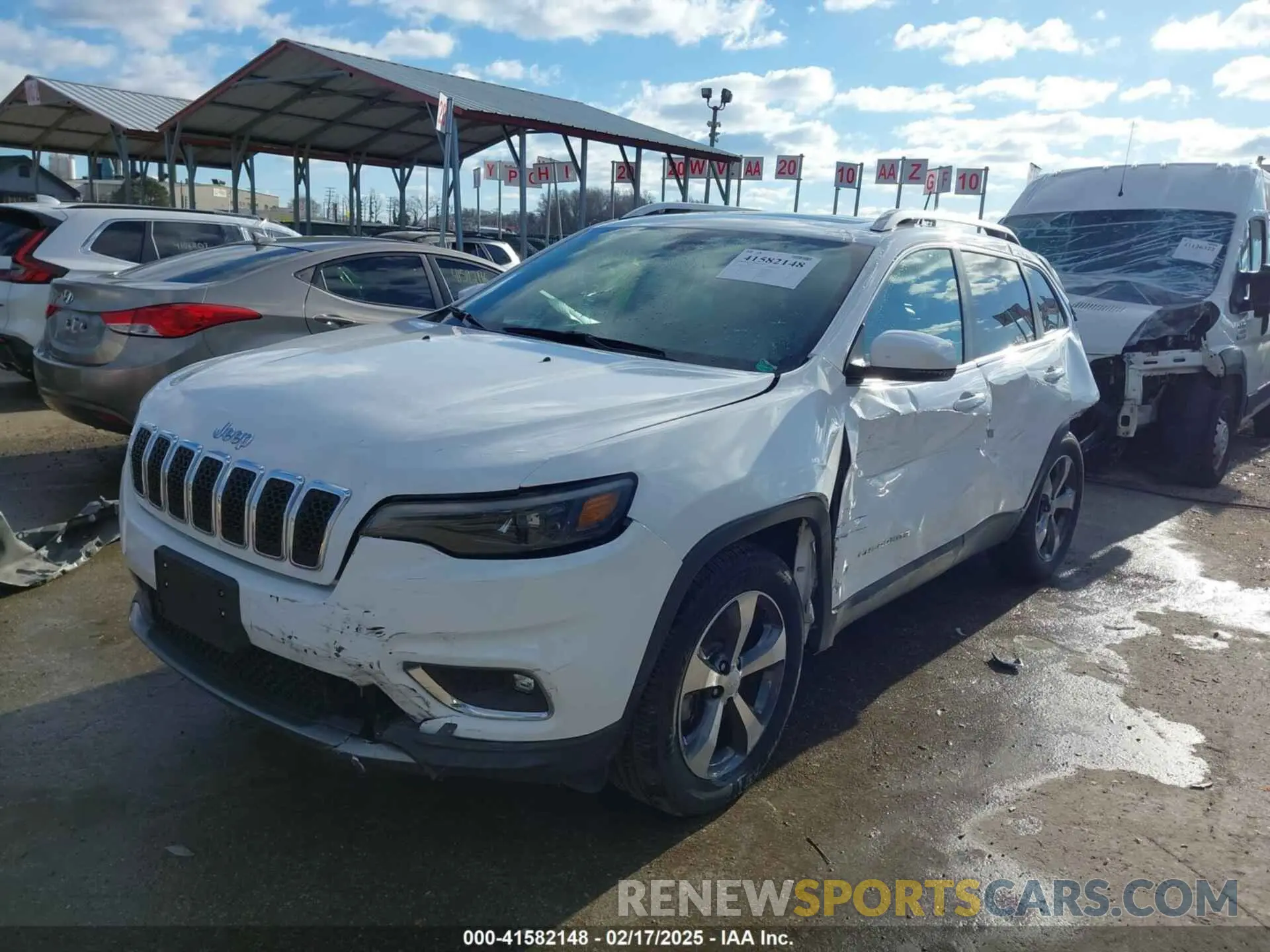 2 Photograph of a damaged car 1C4PJMDX6KD135313 JEEP CHEROKEE 2019