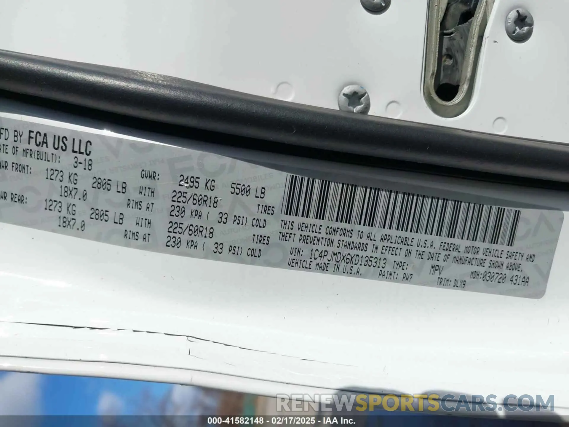 9 Photograph of a damaged car 1C4PJMDX6KD135313 JEEP CHEROKEE 2019