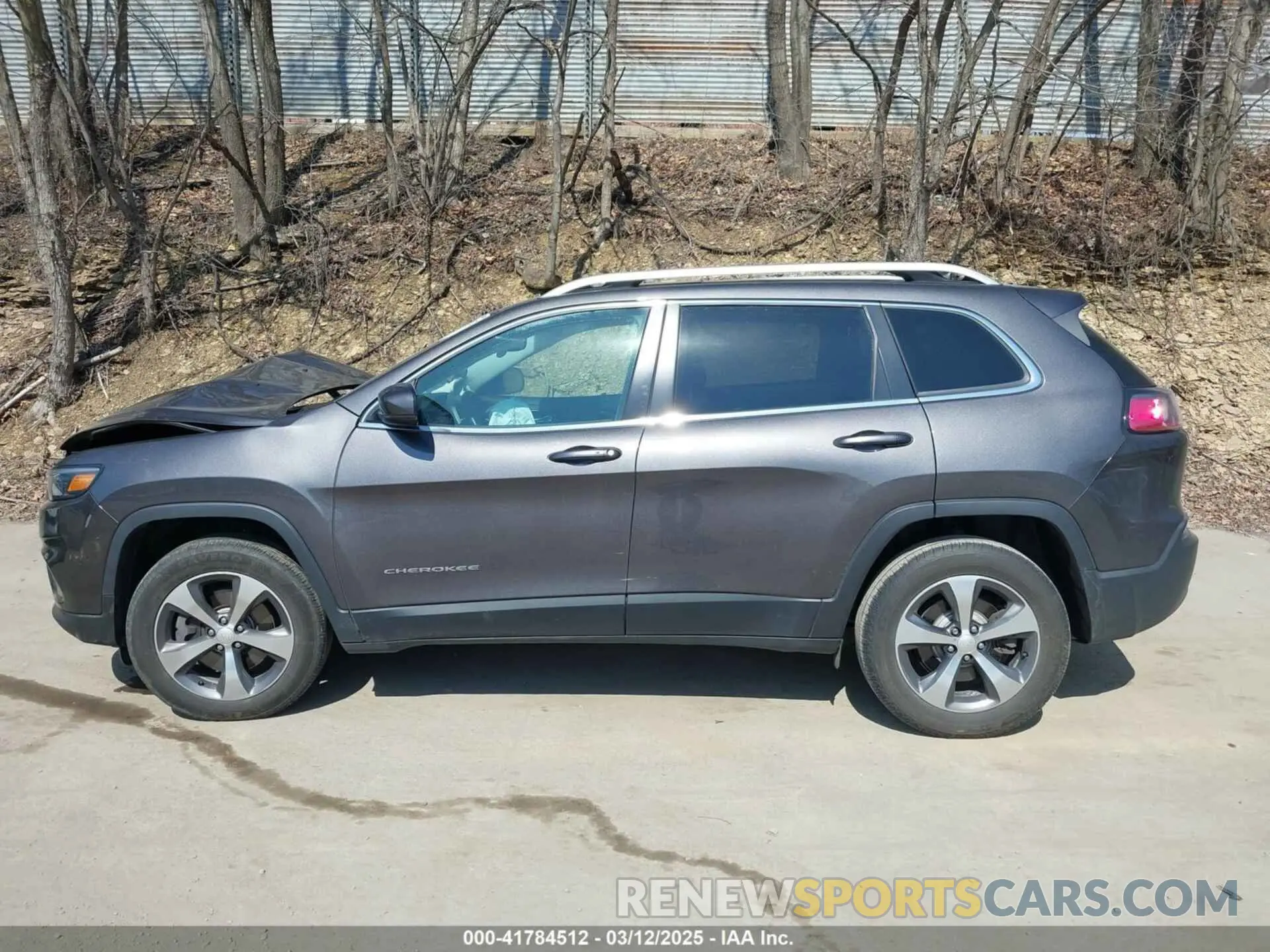 14 Photograph of a damaged car 1C4PJMDX6KD138423 JEEP CHEROKEE 2019