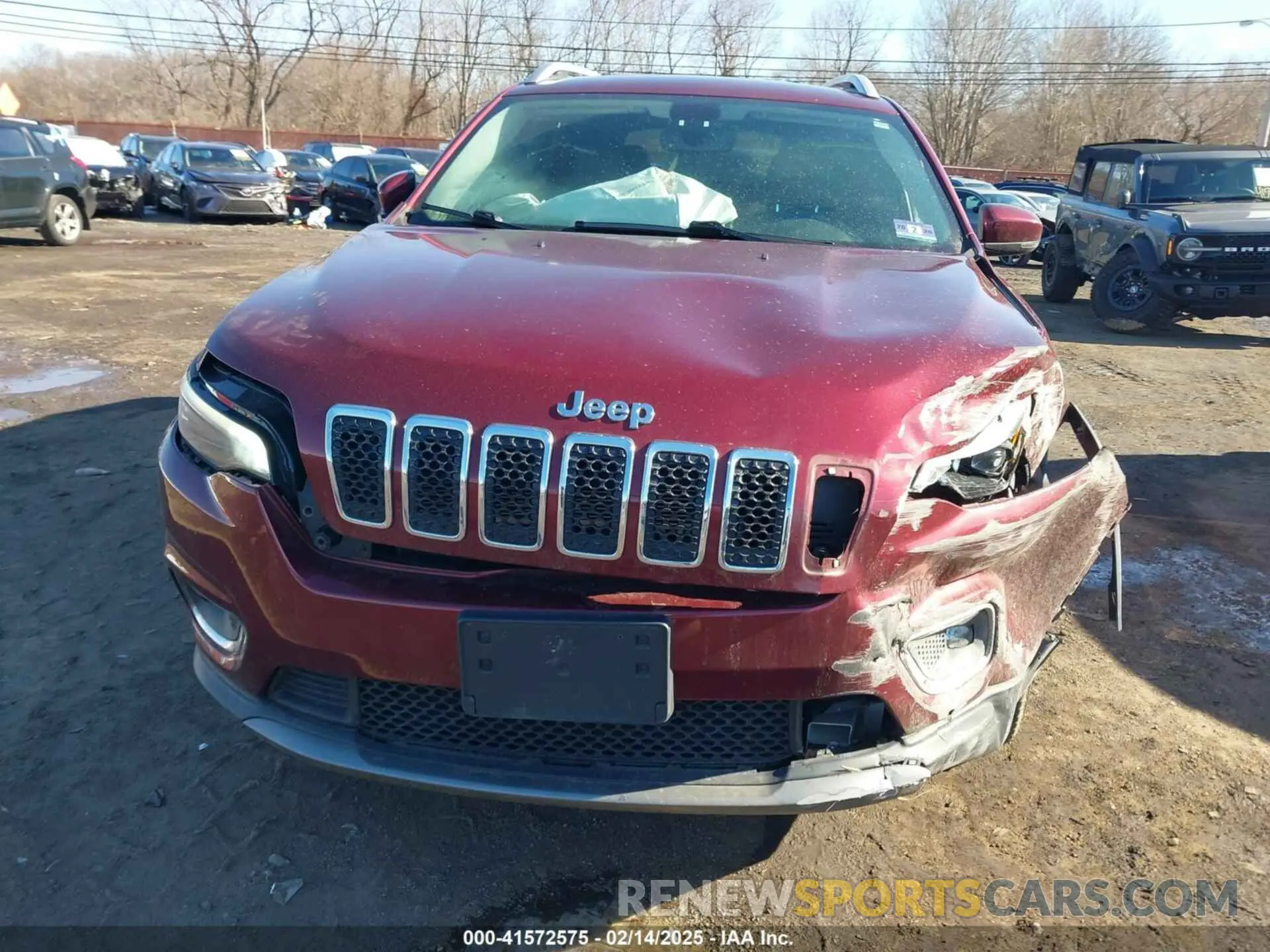 12 Photograph of a damaged car 1C4PJMDX6KD337276 JEEP CHEROKEE 2019