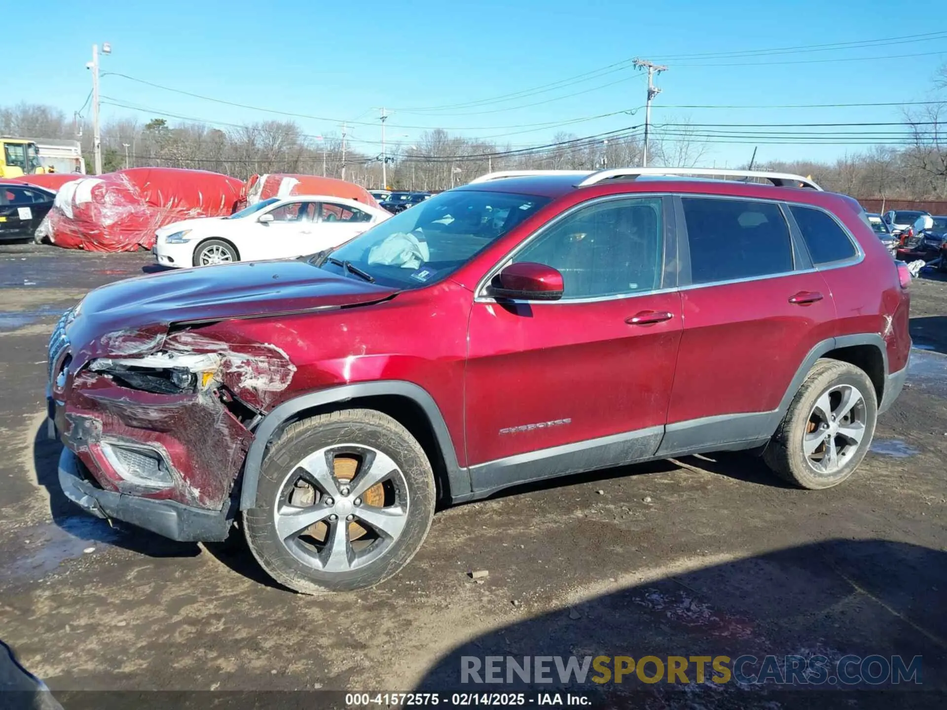 18 Photograph of a damaged car 1C4PJMDX6KD337276 JEEP CHEROKEE 2019