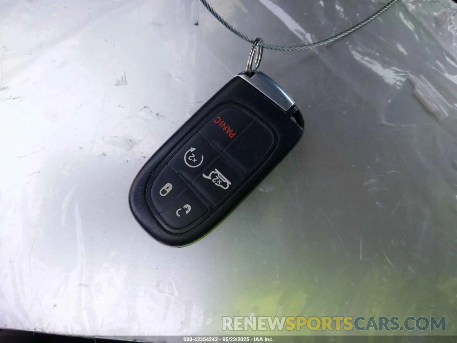 11 Photograph of a damaged car 1C4PJMDX7KD167722 JEEP CHEROKEE 2019