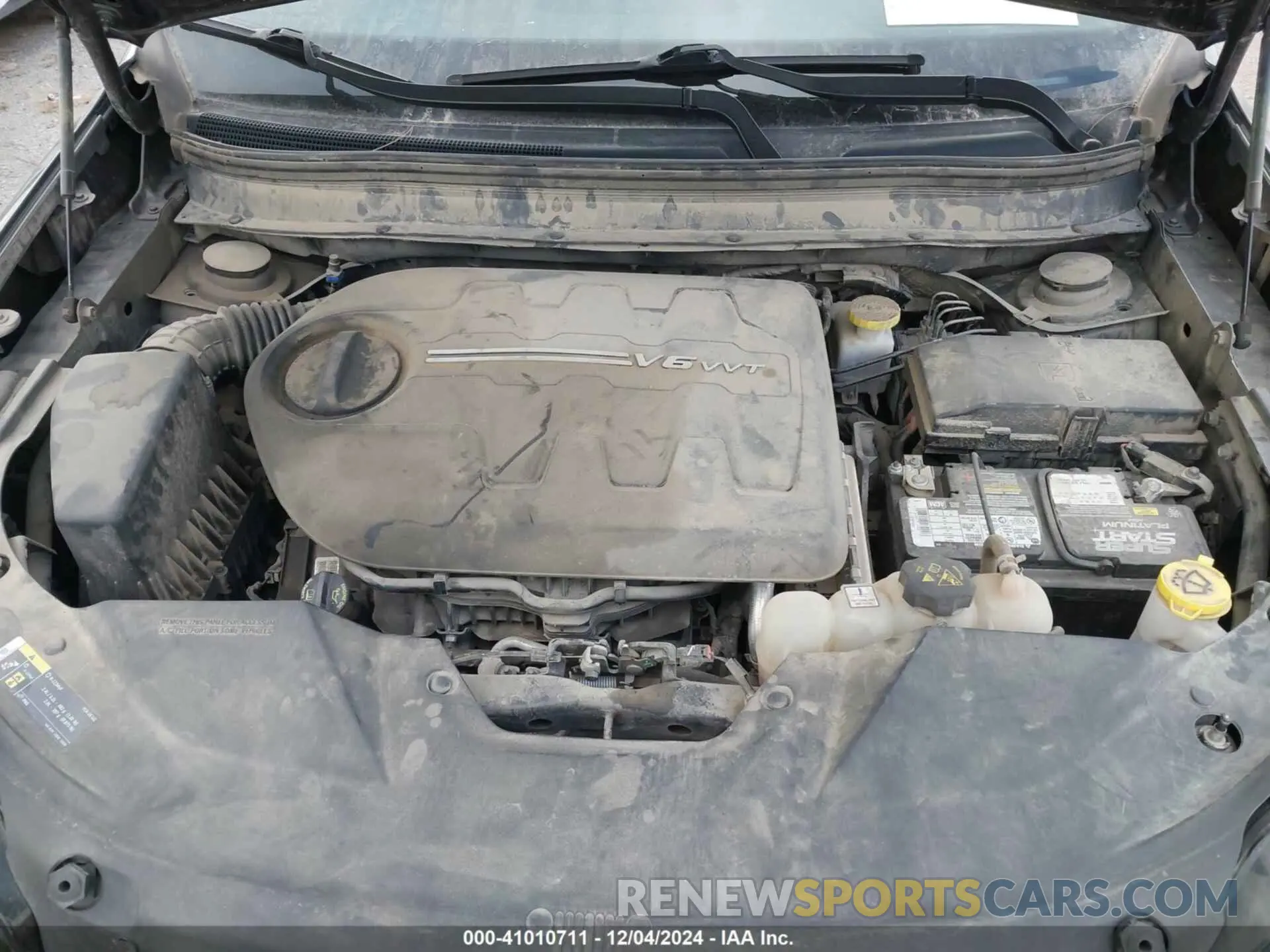 10 Photograph of a damaged car 1C4PJMDX7KD323421 JEEP CHEROKEE 2019