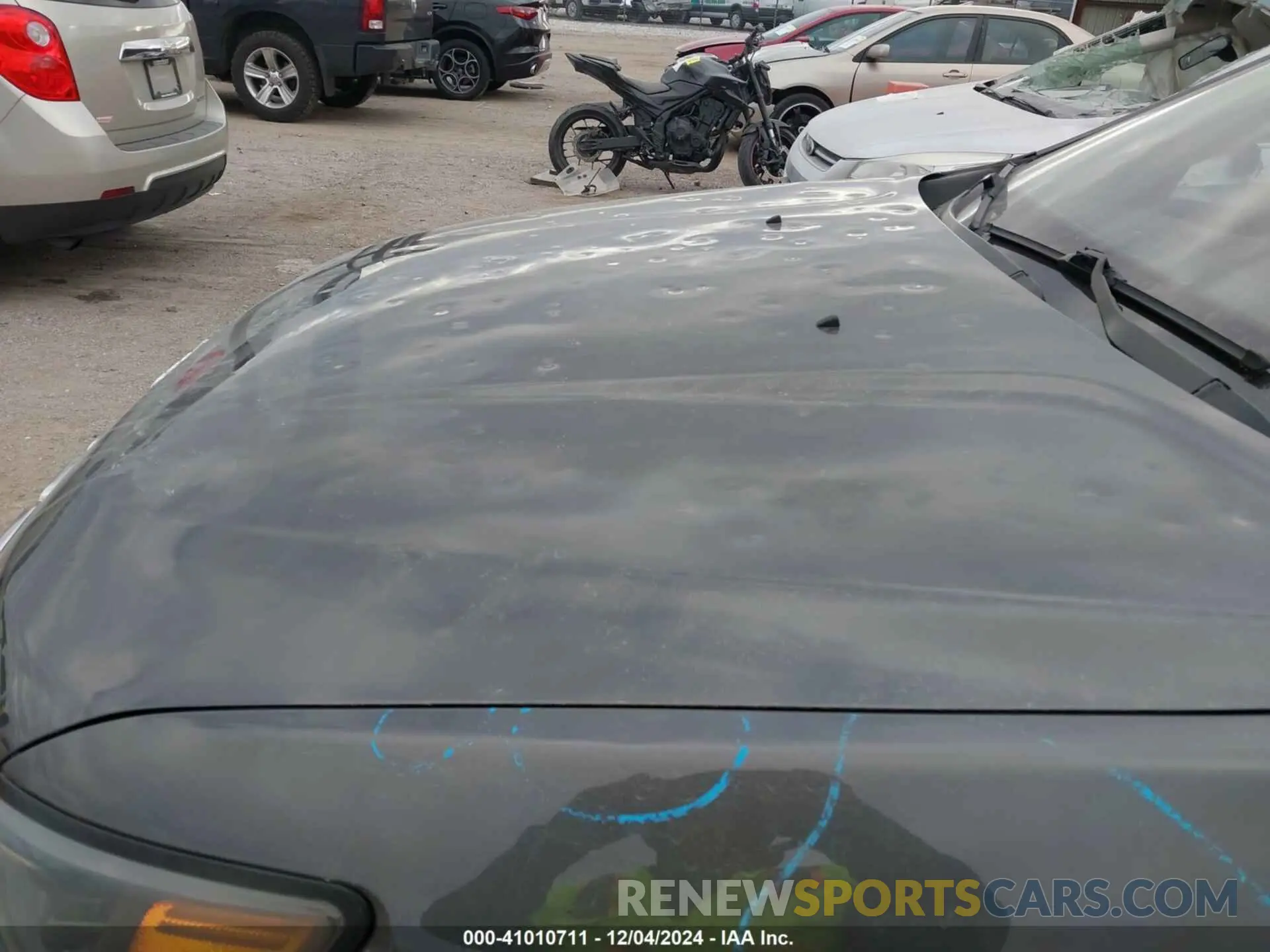 6 Photograph of a damaged car 1C4PJMDX7KD323421 JEEP CHEROKEE 2019