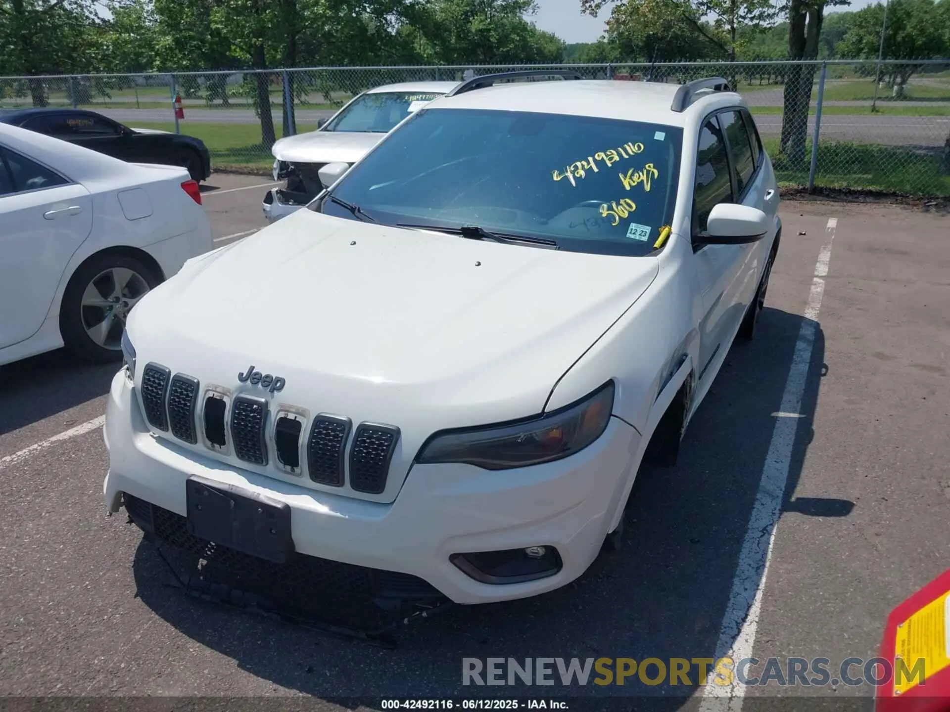 2 Photograph of a damaged car 1C4PJMDX7KD371114 JEEP CHEROKEE 2019