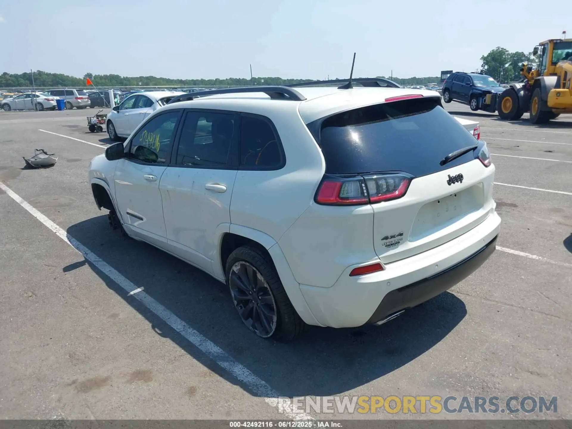3 Photograph of a damaged car 1C4PJMDX7KD371114 JEEP CHEROKEE 2019