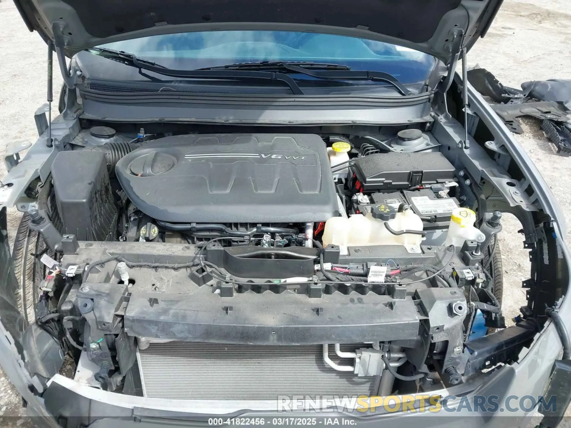 10 Photograph of a damaged car 1C4PJMDX7KD458933 JEEP CHEROKEE 2019
