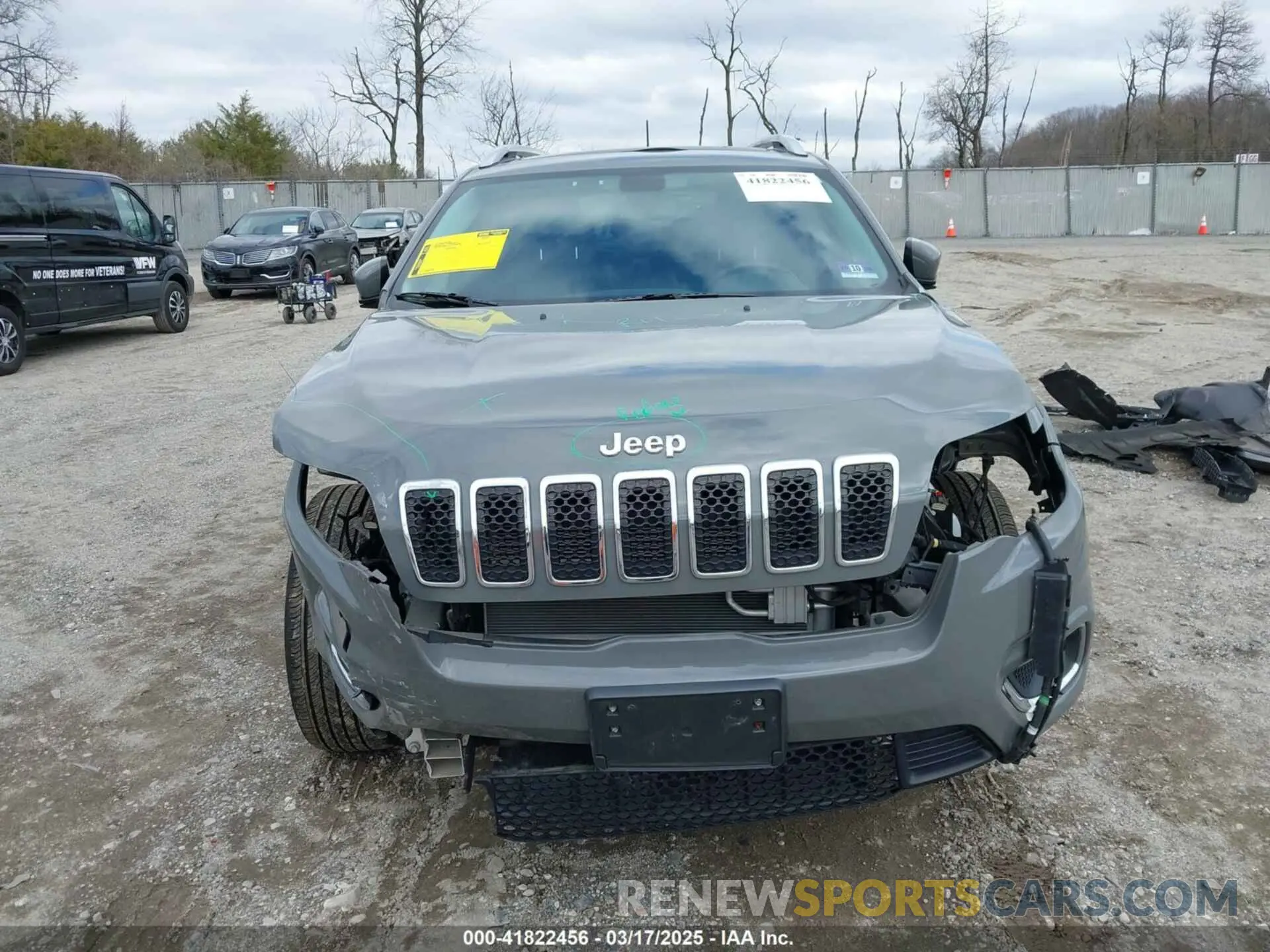 12 Photograph of a damaged car 1C4PJMDX7KD458933 JEEP CHEROKEE 2019