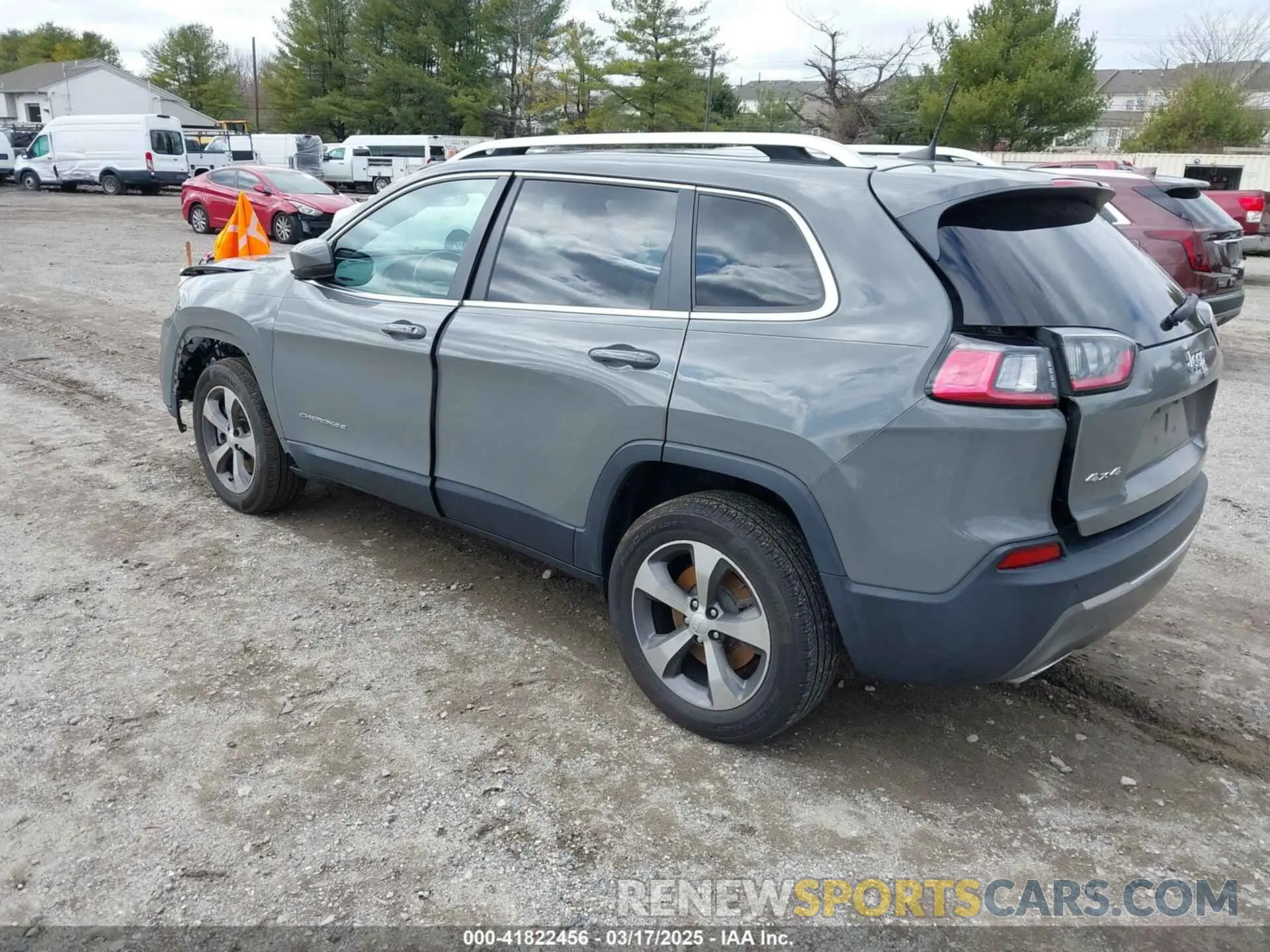 3 Photograph of a damaged car 1C4PJMDX7KD458933 JEEP CHEROKEE 2019
