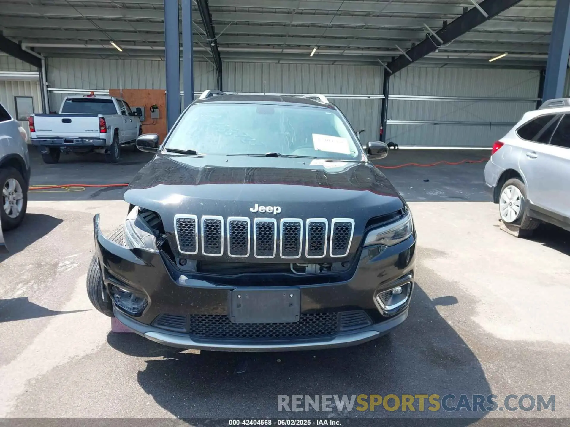 13 Photograph of a damaged car 1C4PJMDX7KD467521 JEEP CHEROKEE 2019